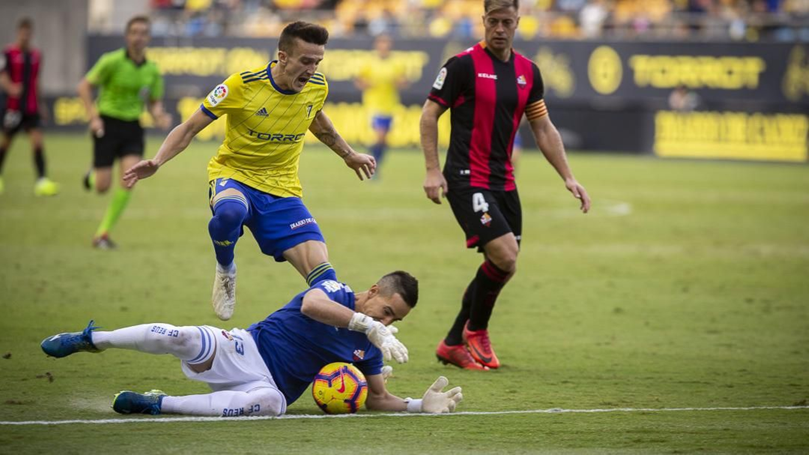 Imágenes del partido Cádiz-Reus