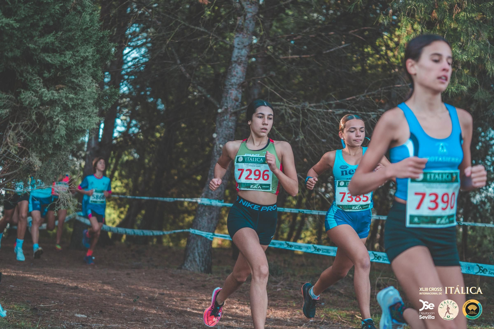 Búscate en las fotos del Cross de Itálica 2025 | 7