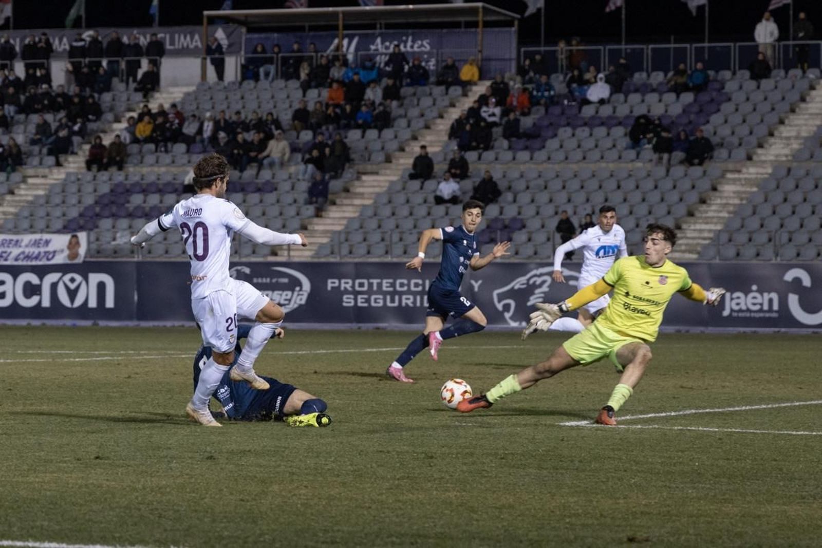 La remontada del Real Jaén al CD Torreperogil, en imágenes