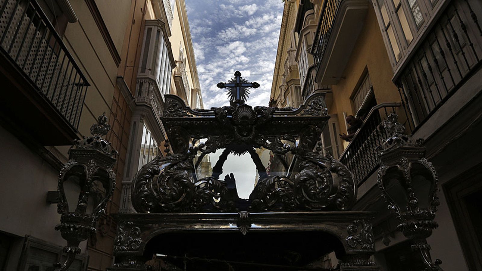 La urna del Cristo yacente del Santo Entierro.