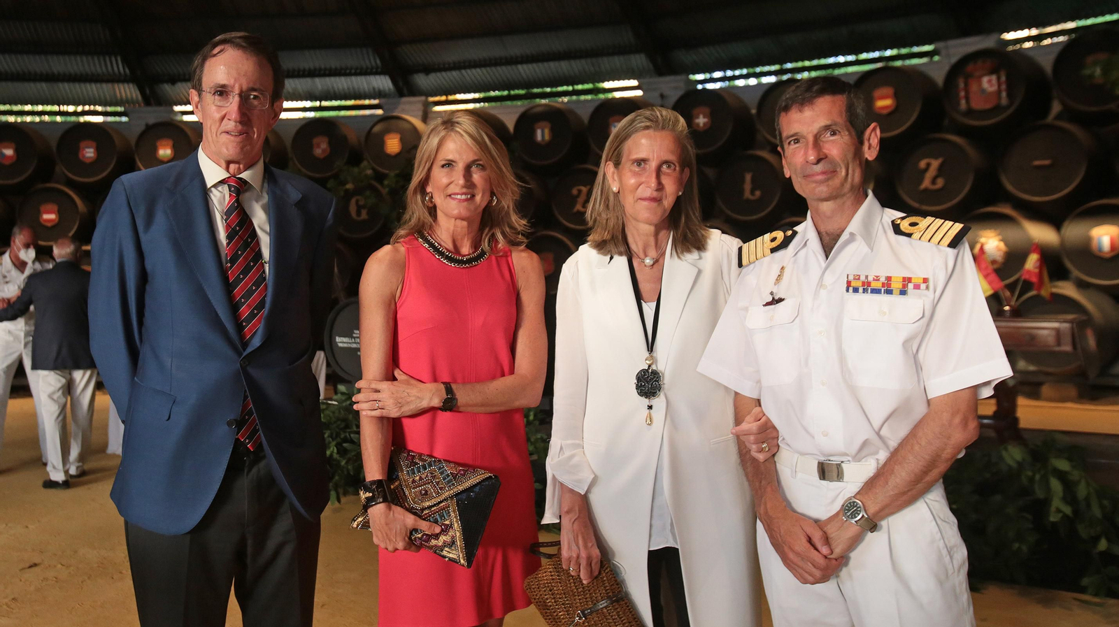 Mauricio González Gordon, Cristina Luque, Cristina Iglesias y Santiago de Colsa. González Byass recibe las botas que han navegado en el Juan Sebastián Elcano