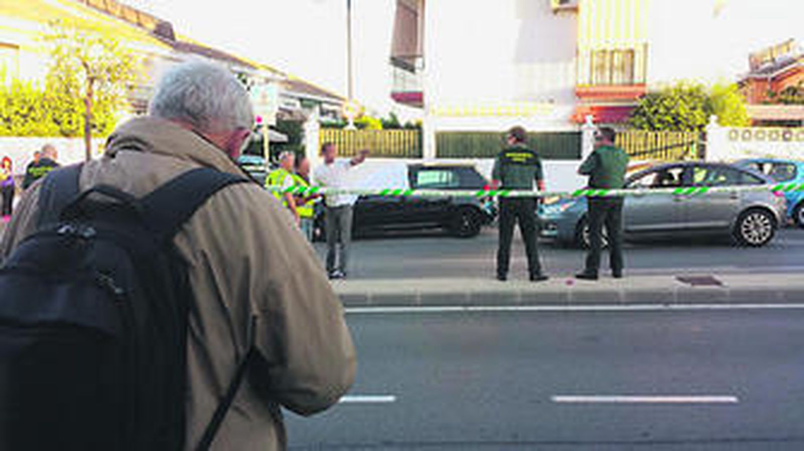 El lugar de los hechos, en Las Lagunas de Mijas, donde tuvo lugar el tiroteo.