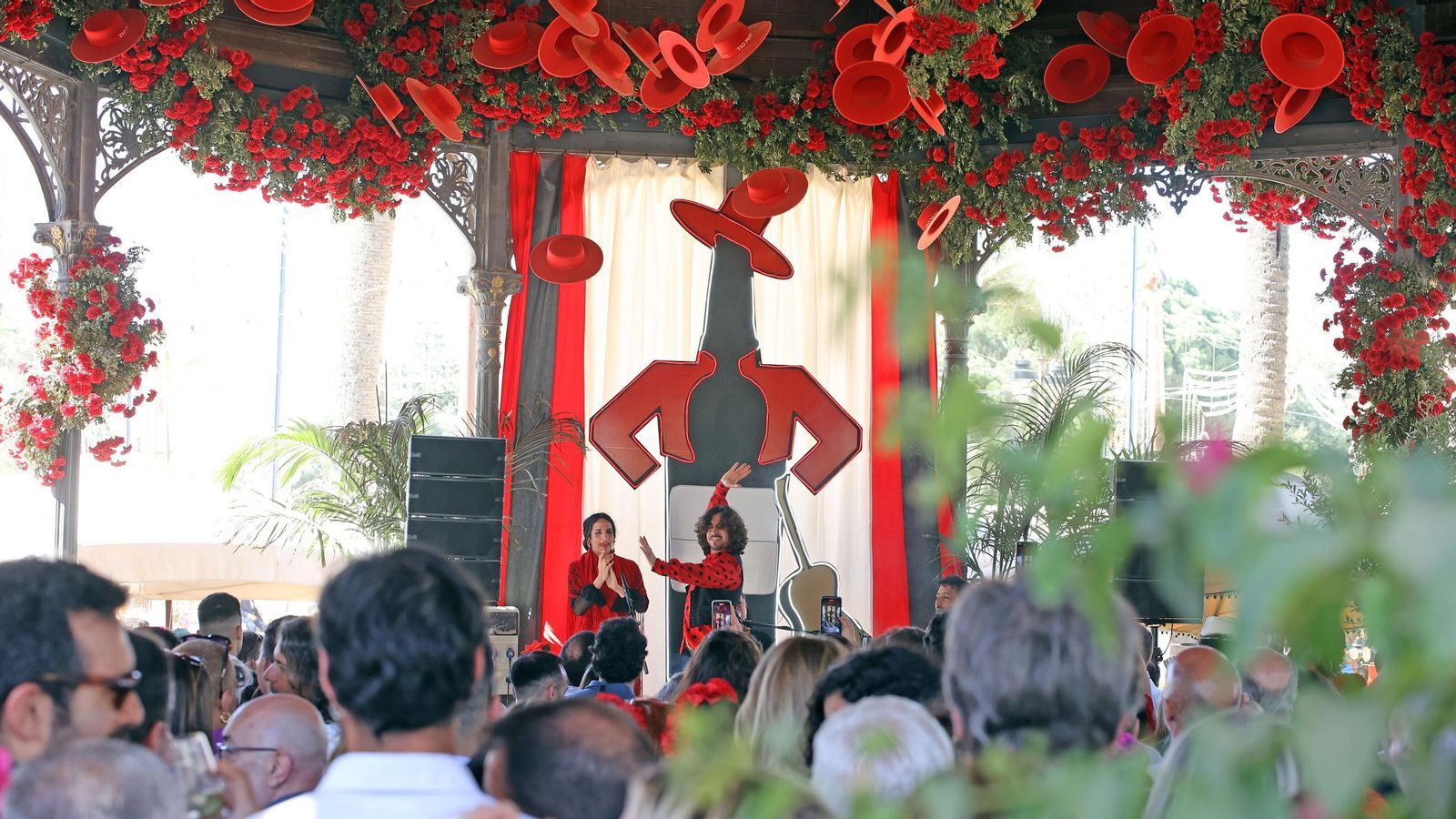Cuadro flamenco en la caseta de González Byass.