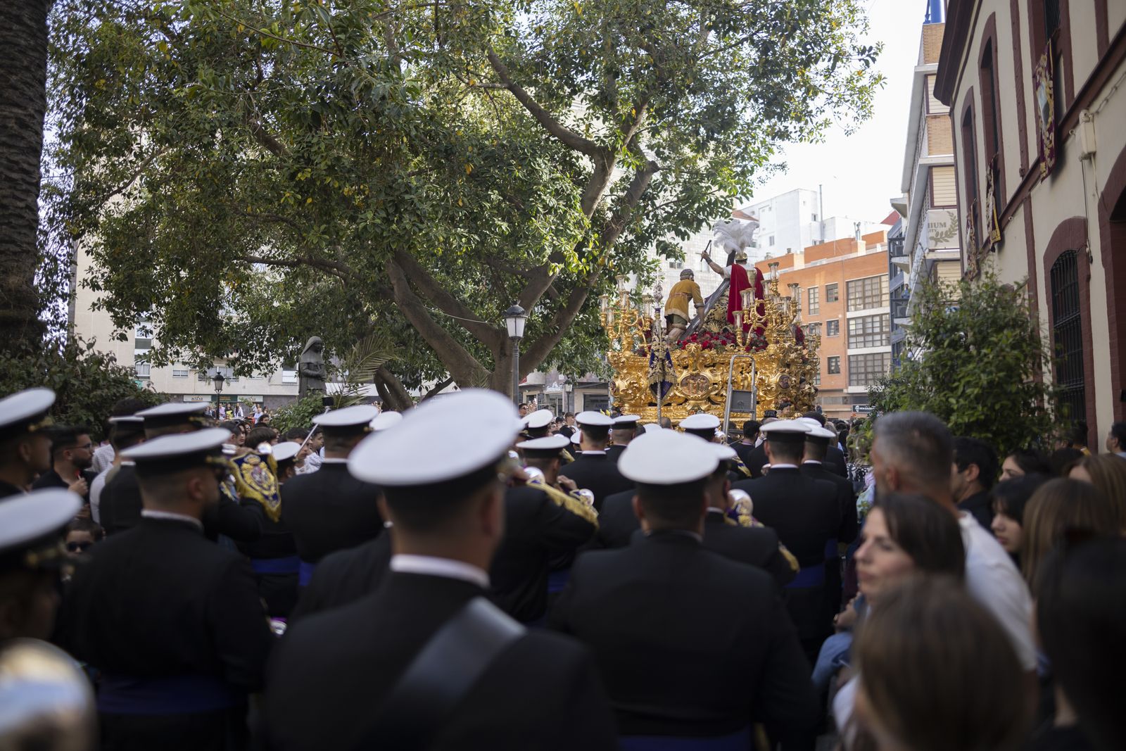 Lunes Santo: Tres Caídas en Huelva, en imágenes