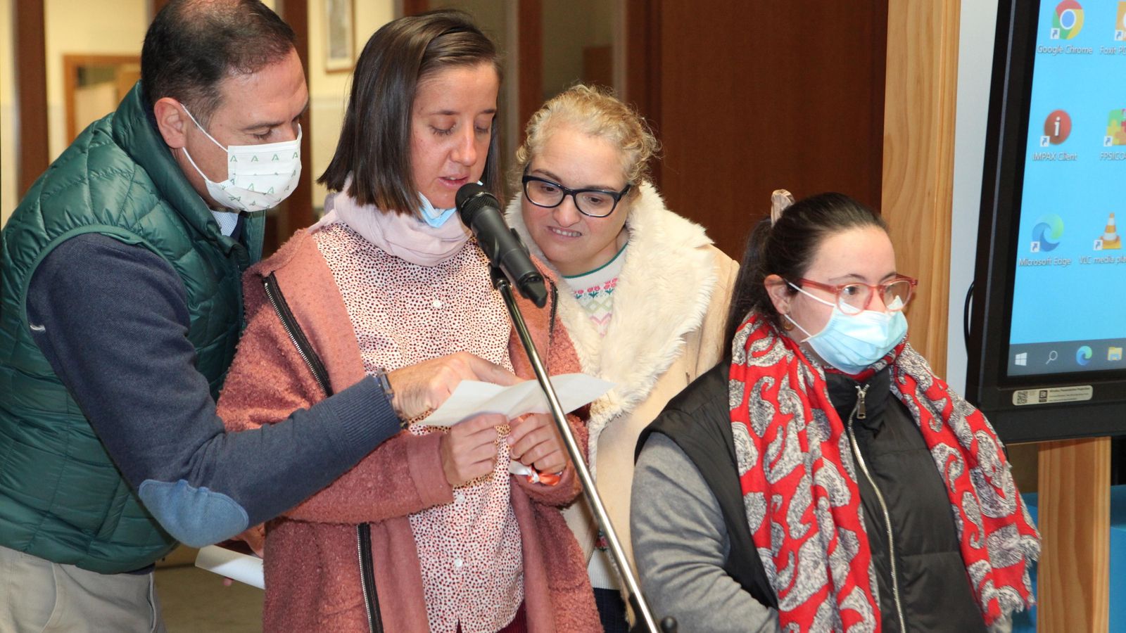La esquiadora Lucía Utrilla ha compartido la lectura del Manifiesto en el Hospital del Aljarafe.
