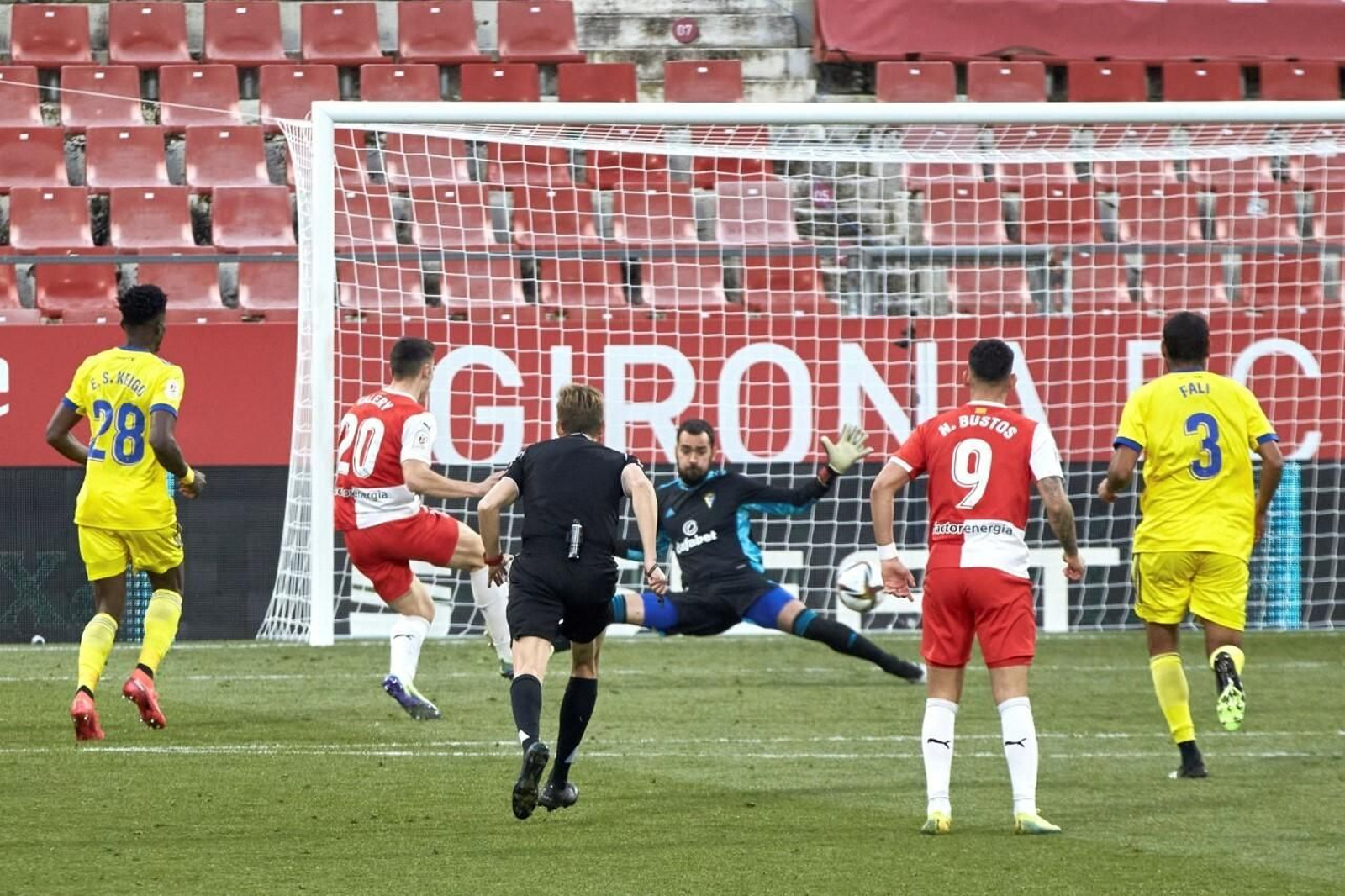 Girona-Cádiz: Las imágenes del partido