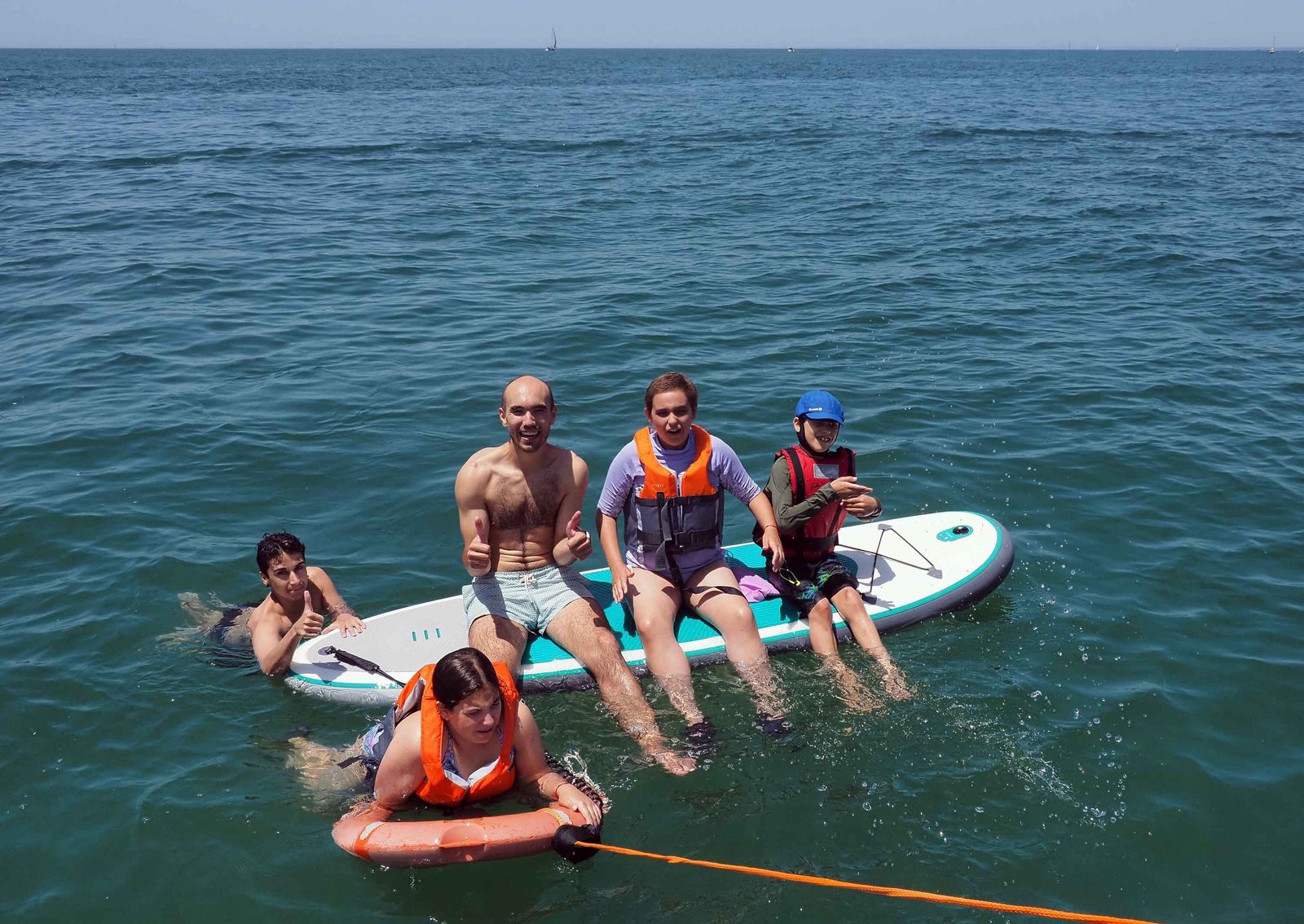 'Navega con Álvaro', la sesión de quimioterapia en Huelva, en imágenes