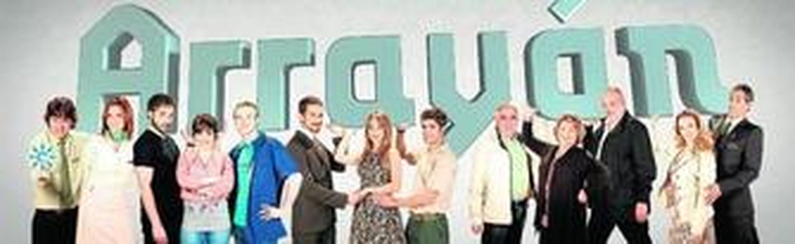 Los actores de 'Arrayán' en una imagen promocional de la conocida serie andaluza que produce Linze.