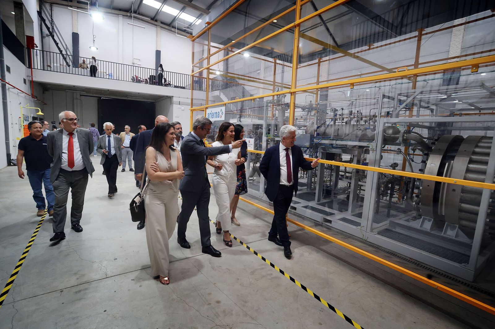 Imágenes de la visita de Jorge Paradela a las instalaciones de la empresa Ariema Energía y Medioambiente SL, especializada en hidrógeno verde