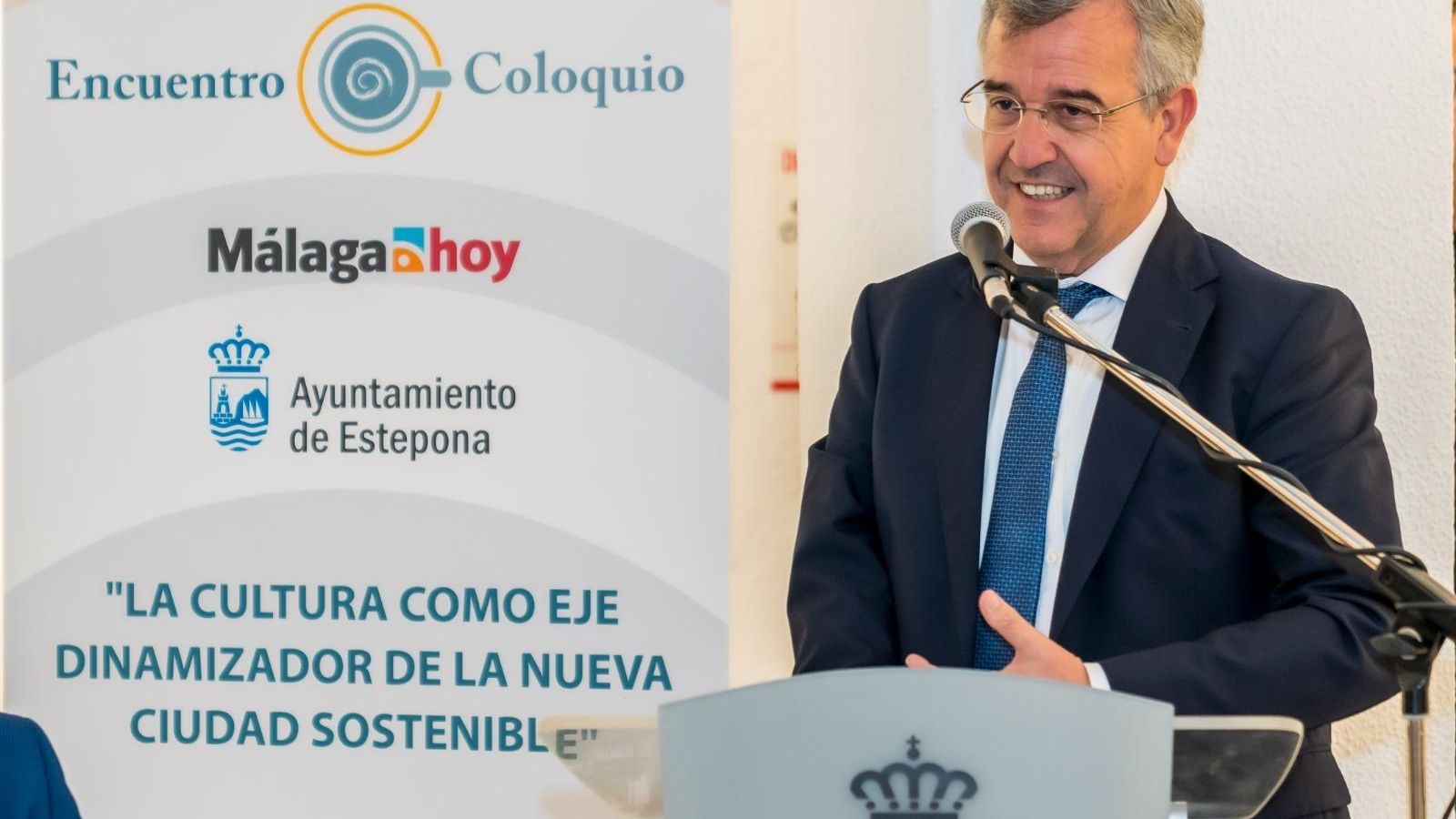 El alcalde de Estepona, José María García Urbano.