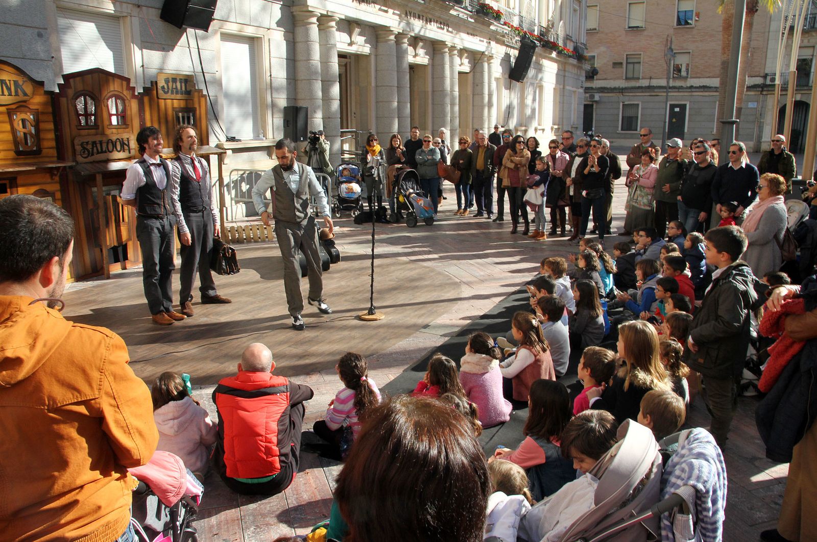 Un momento de la actuación de la compañía La Banda de Otro.