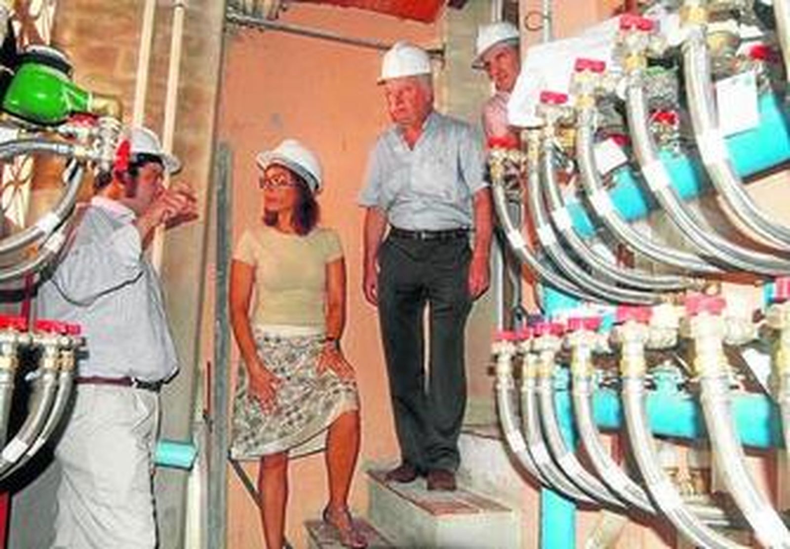 Gámez, ayer, durante la visita a los inmuebles.