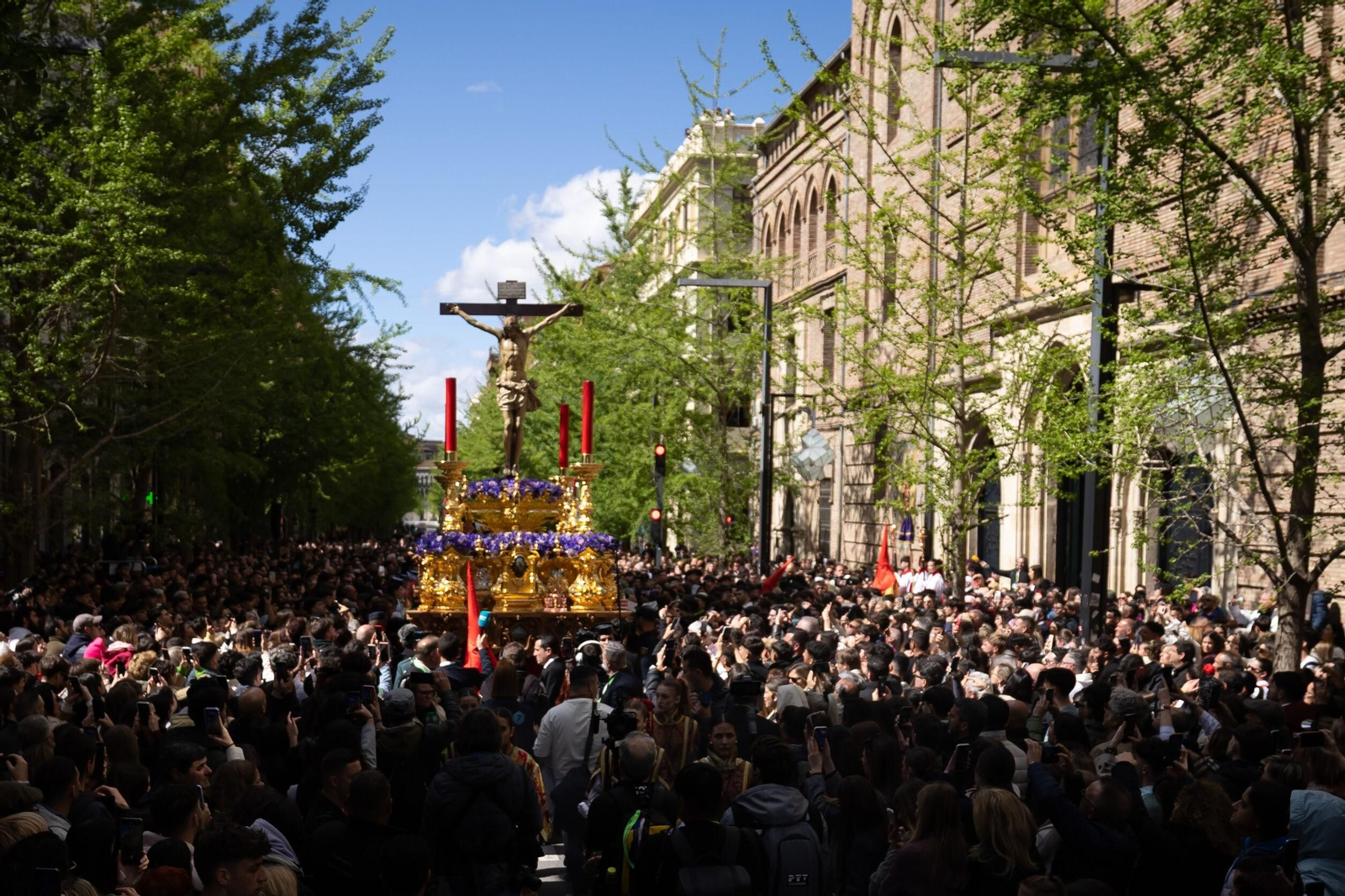 Así vivió Granada la salida de la Hermandad de los Gitanos