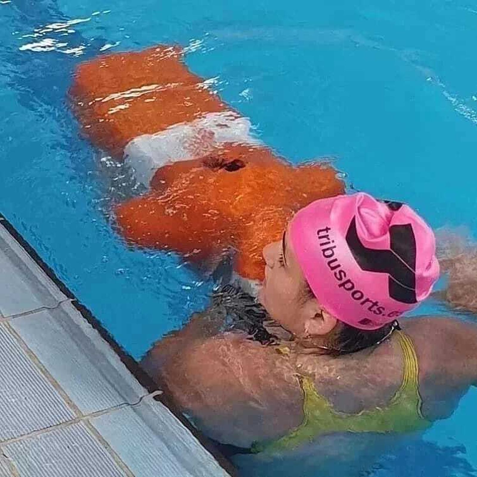 Flor Blanco, en la piscina de La Magdalena.