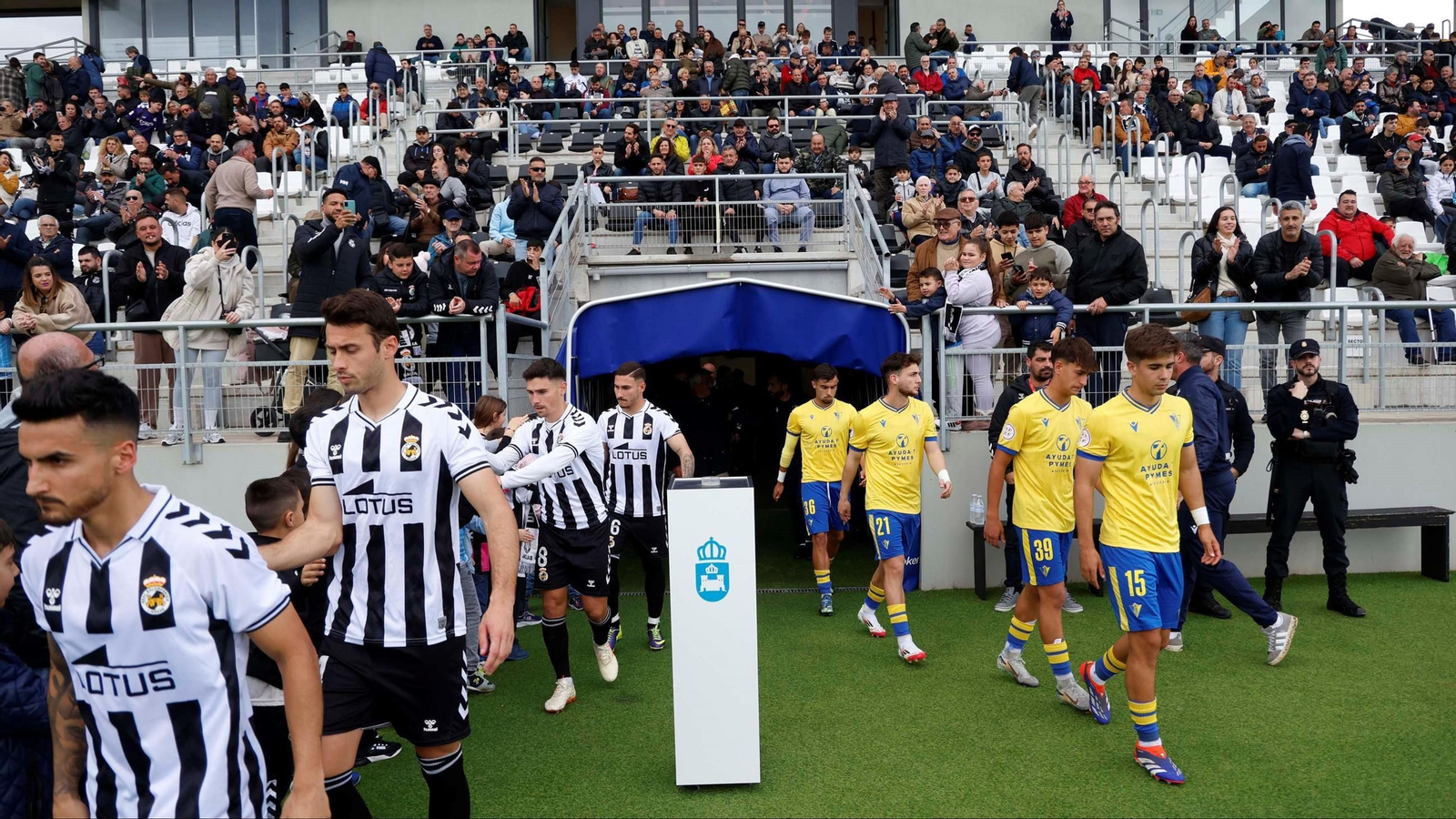 Balona y Cádiz Mirandilla, futuros rivales de grupo en la Tercera Federación.