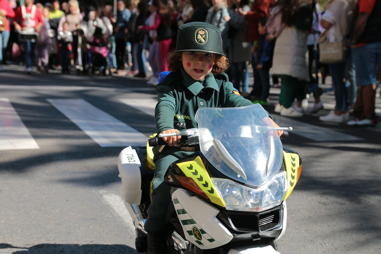 Las imágenes del Entierro de la Sardina de Almería