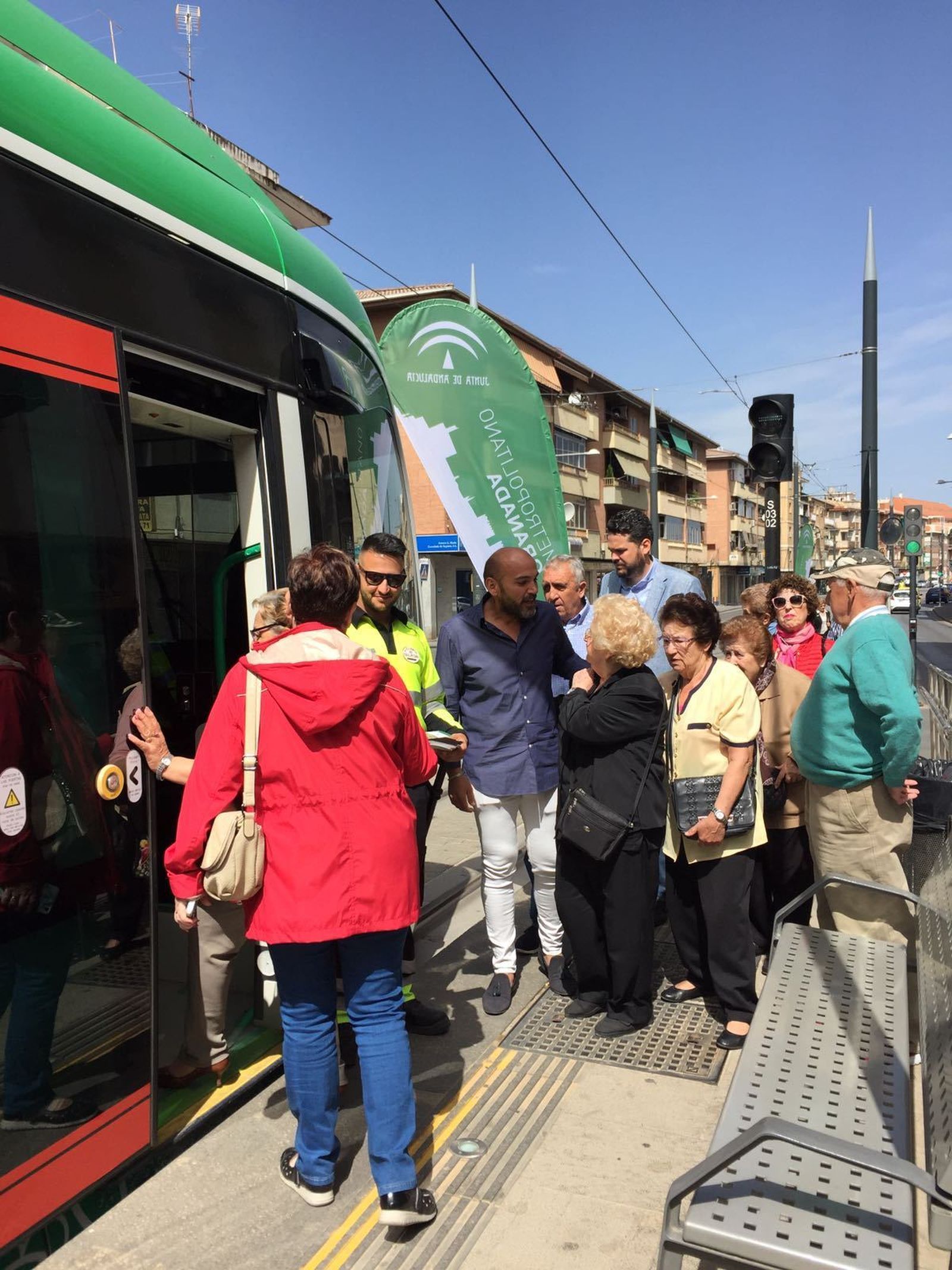 Las paradas del Metro presentan pequeñas deficiencias.