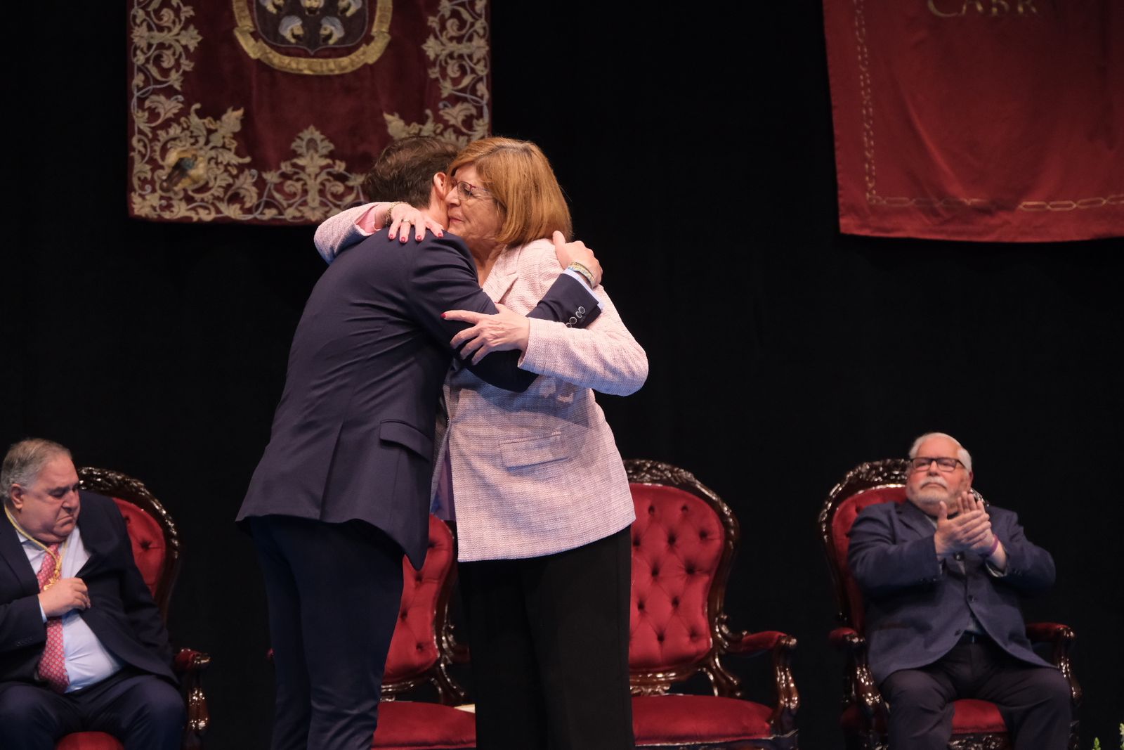 El homenaje de Cabra a las corporaciones municipales democráticas, en imágenes