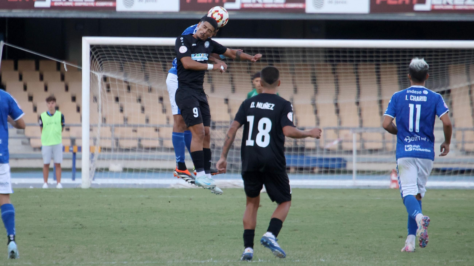 Imágenes del partido entre Xerez DFC y Juventud Torremolinos en Chapín