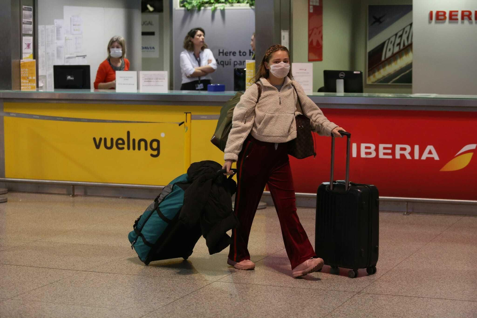 Fotos del 'overbooking' registrado en el aeropuerto de Málaga
