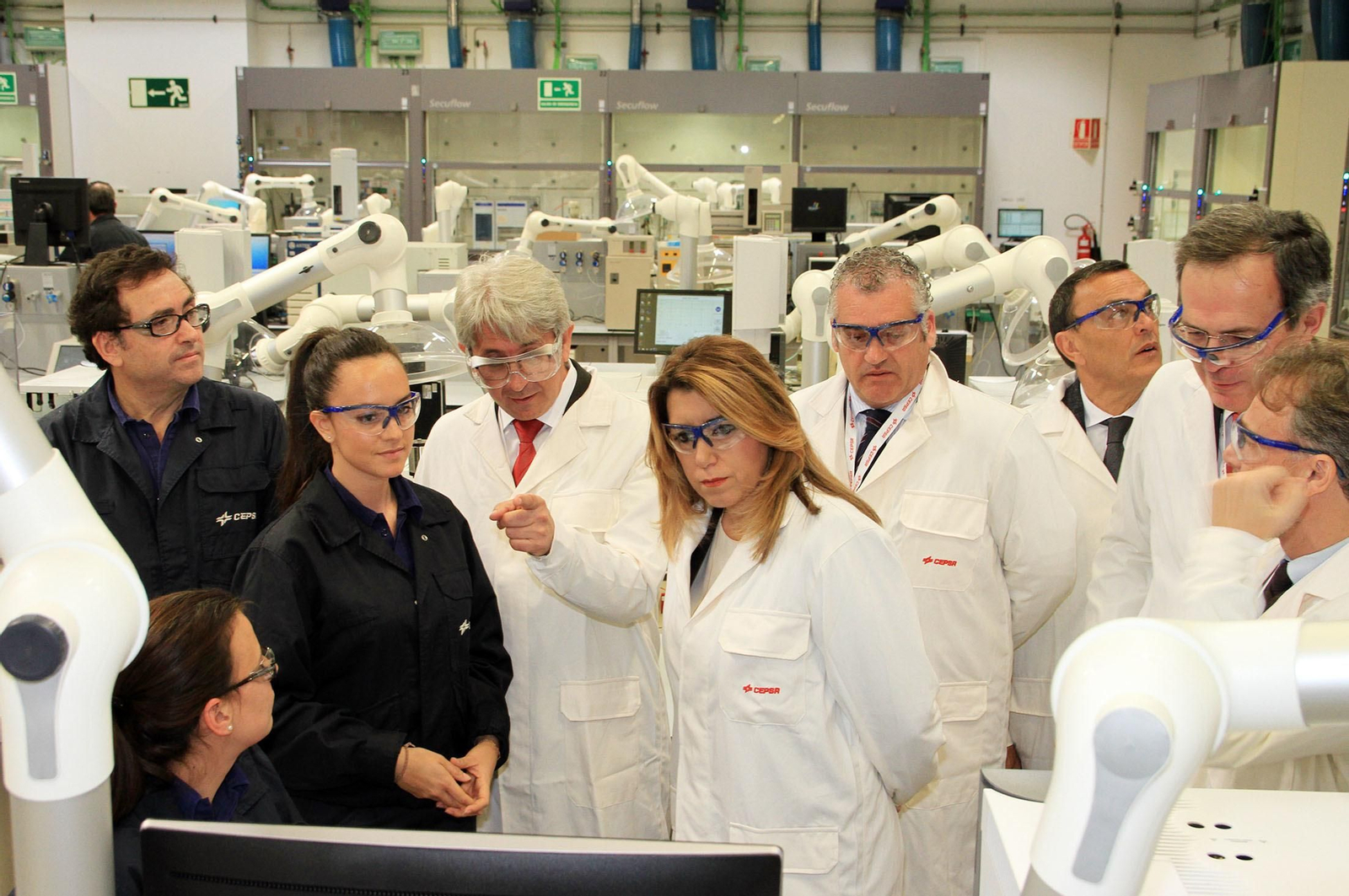 La presidenta de la Junta de Andalucía, Susana Díaz, y el consejero delegado de Cepsa, Pedro Miró, inauguran el proyecto 'Optimización de Aromáticos' de Cepsa, en imágenes