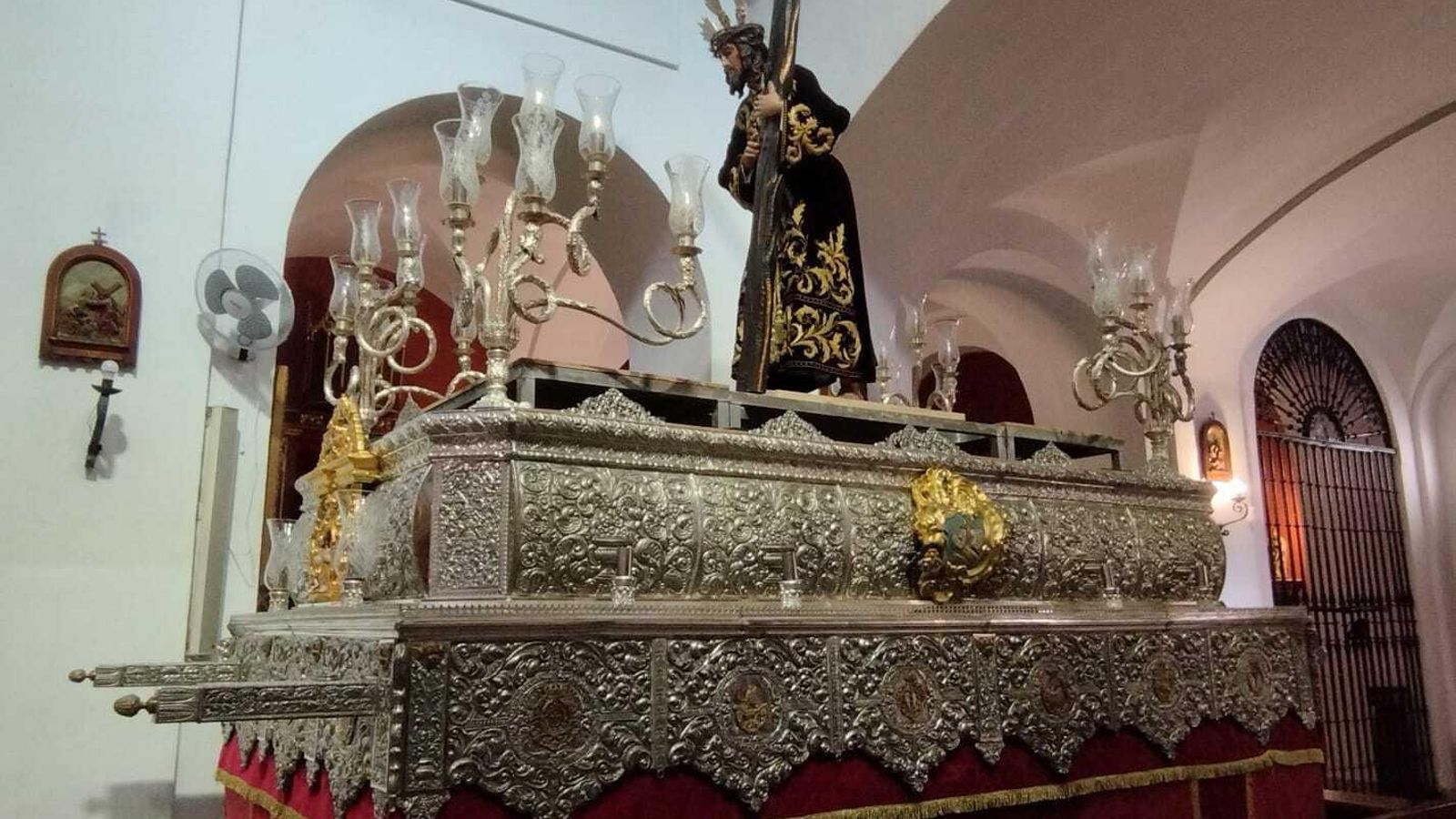 El Nazareno de la Obediencia, en el paso para la salida del Sábado de Pasión. El Nazareno de la Obediencia, en el paso para la salida del Sábado de Pasión.