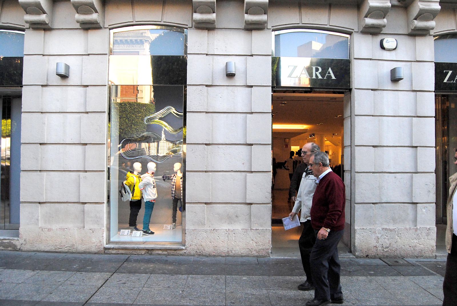 La tienda de Zara en el Paseo de Almería