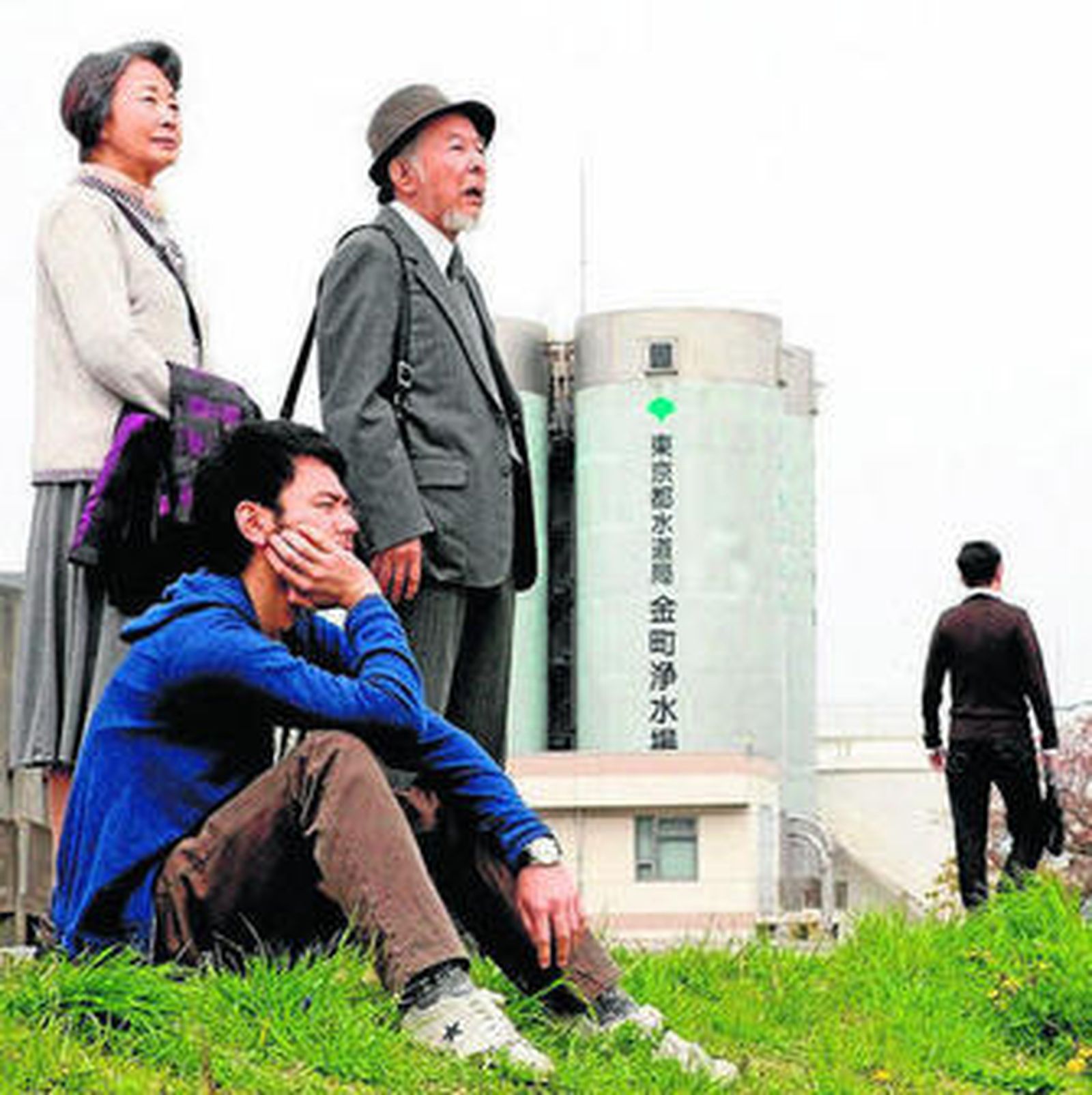 Yamada rinde un homenaje, desde la modestia, a su admirado Yasujiro Ozu en 'Una familia de Tokio'.