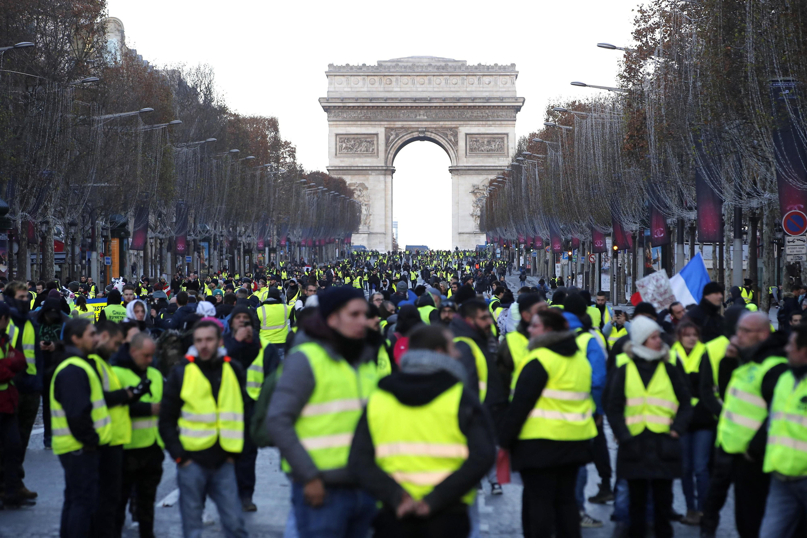 Las protestas de los 'chalecos amarillos' en París. Las protestas de los 'chalecos amarillos' en París.
