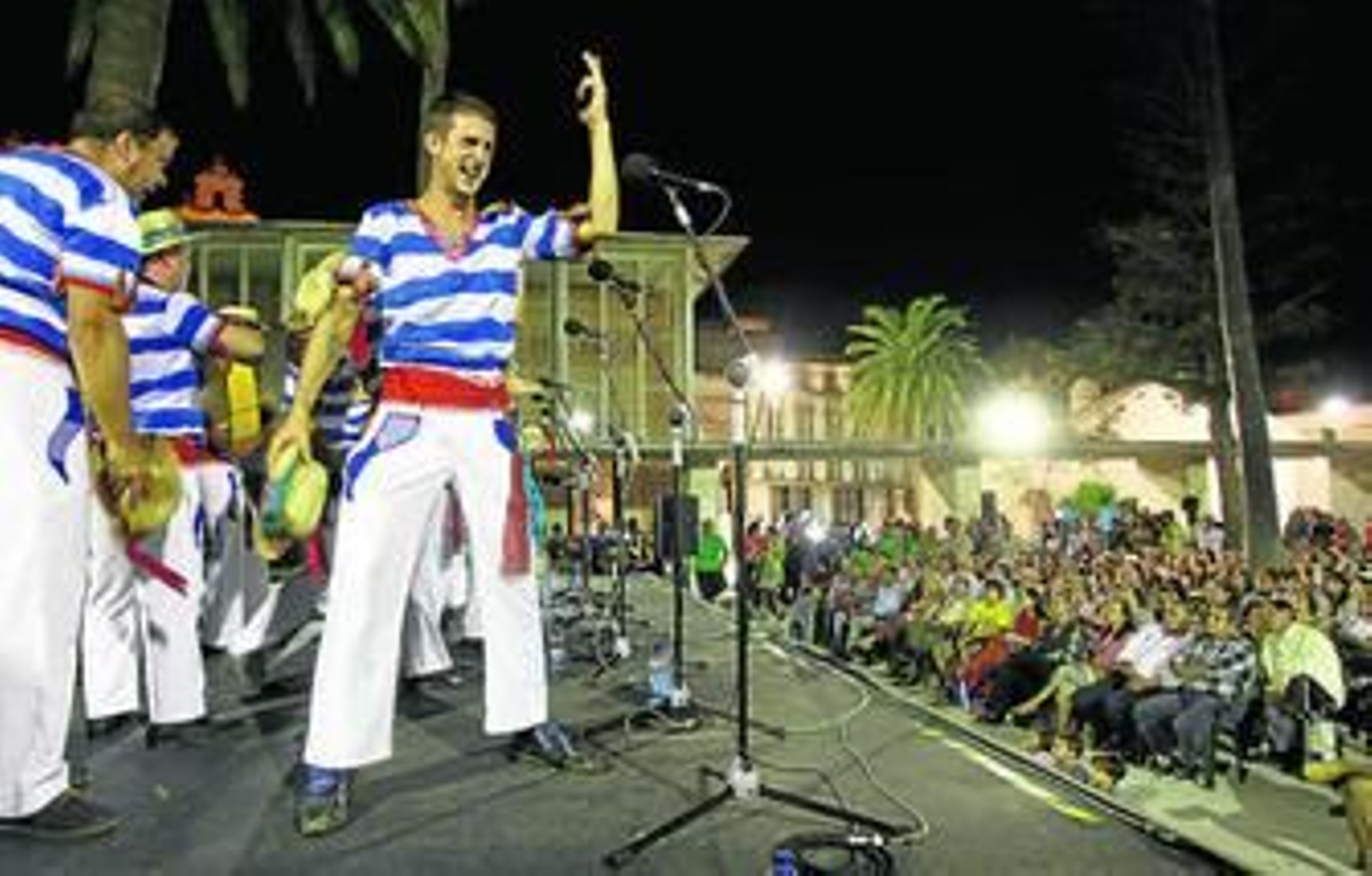 La gira de las agrupaciones llega hoy a tres espectáculos fuera de Cádiz