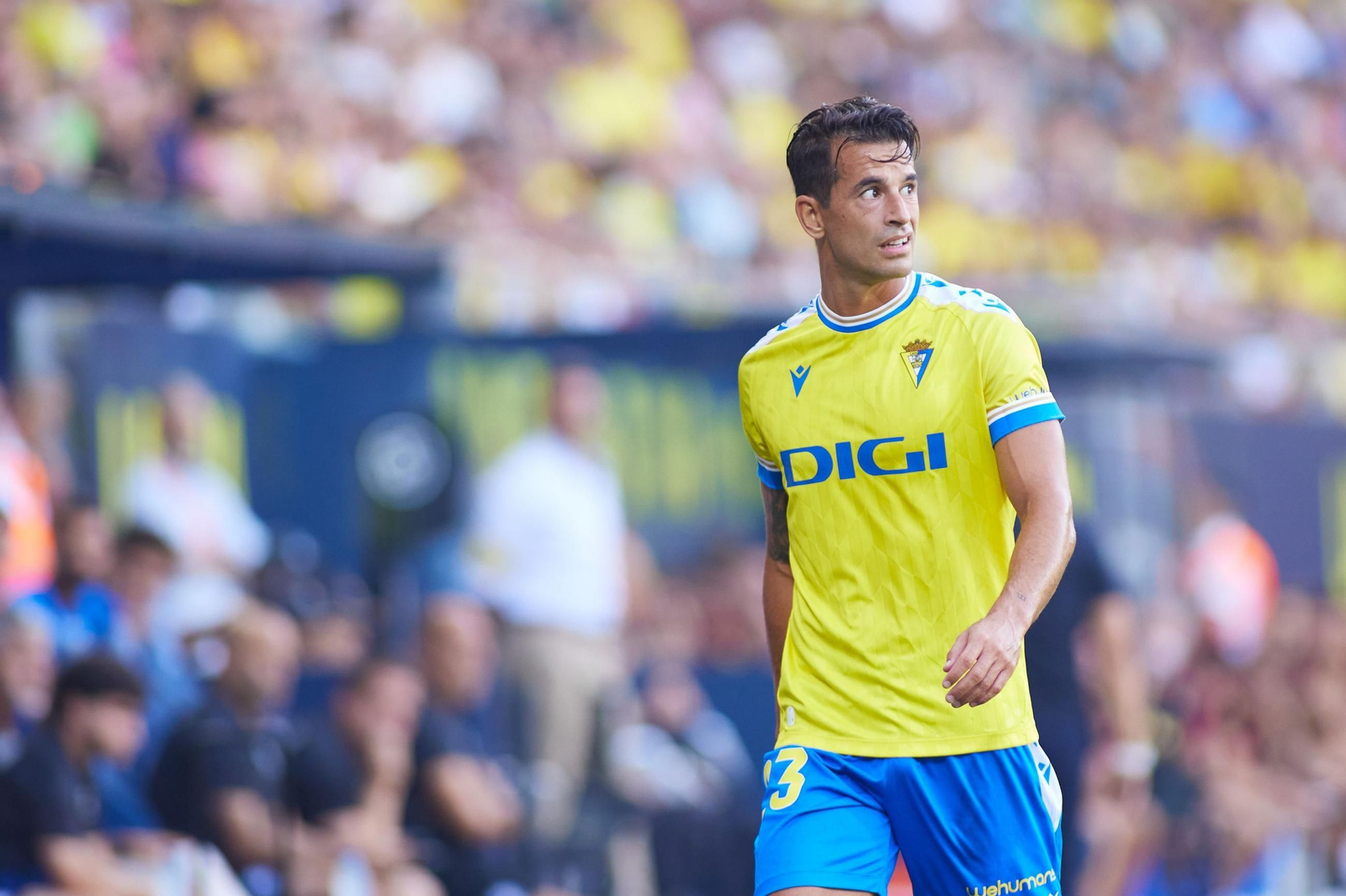 Luis Hernandez.