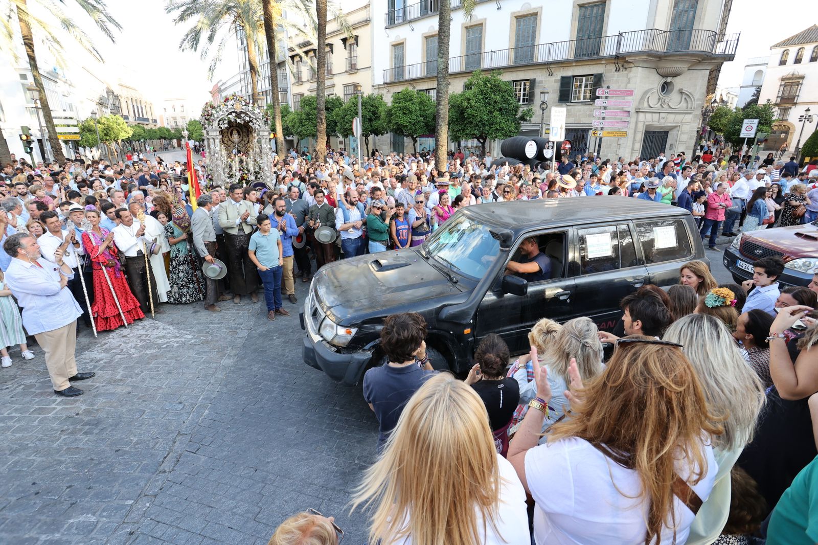 Llegada de la Hermandad del Rocío de Jerez a Santo Domingo