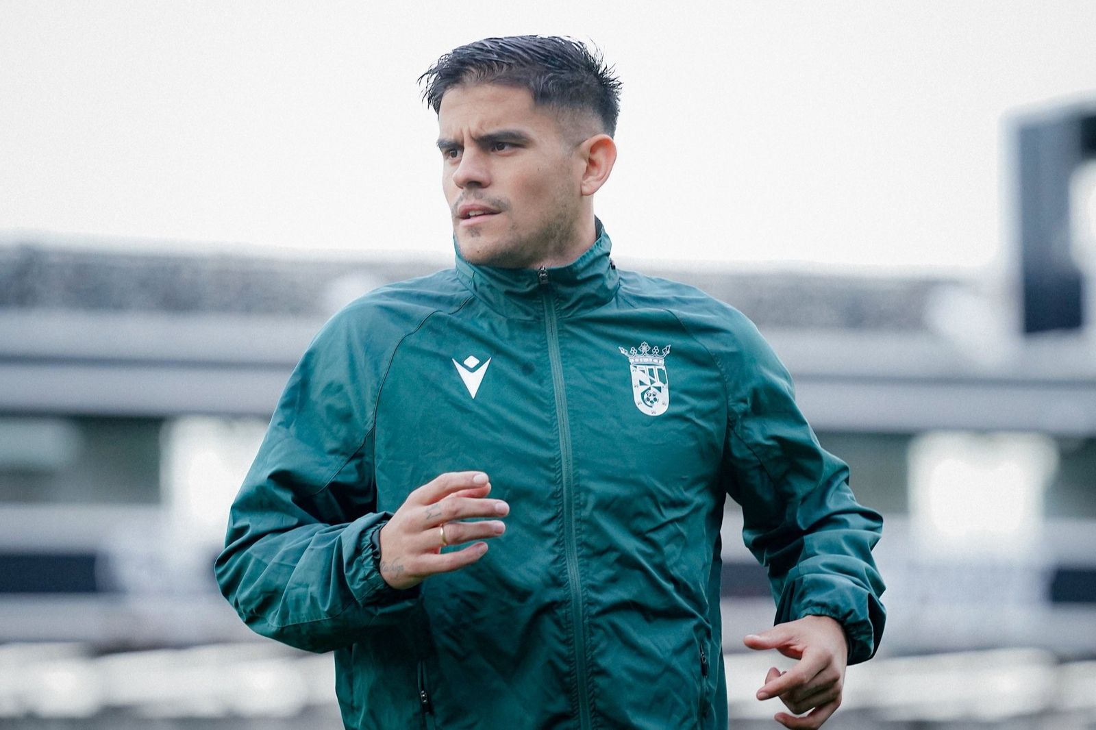 Kuki Zalazar, en un entrenamiento del Ceuta en el Alfonso Murube.