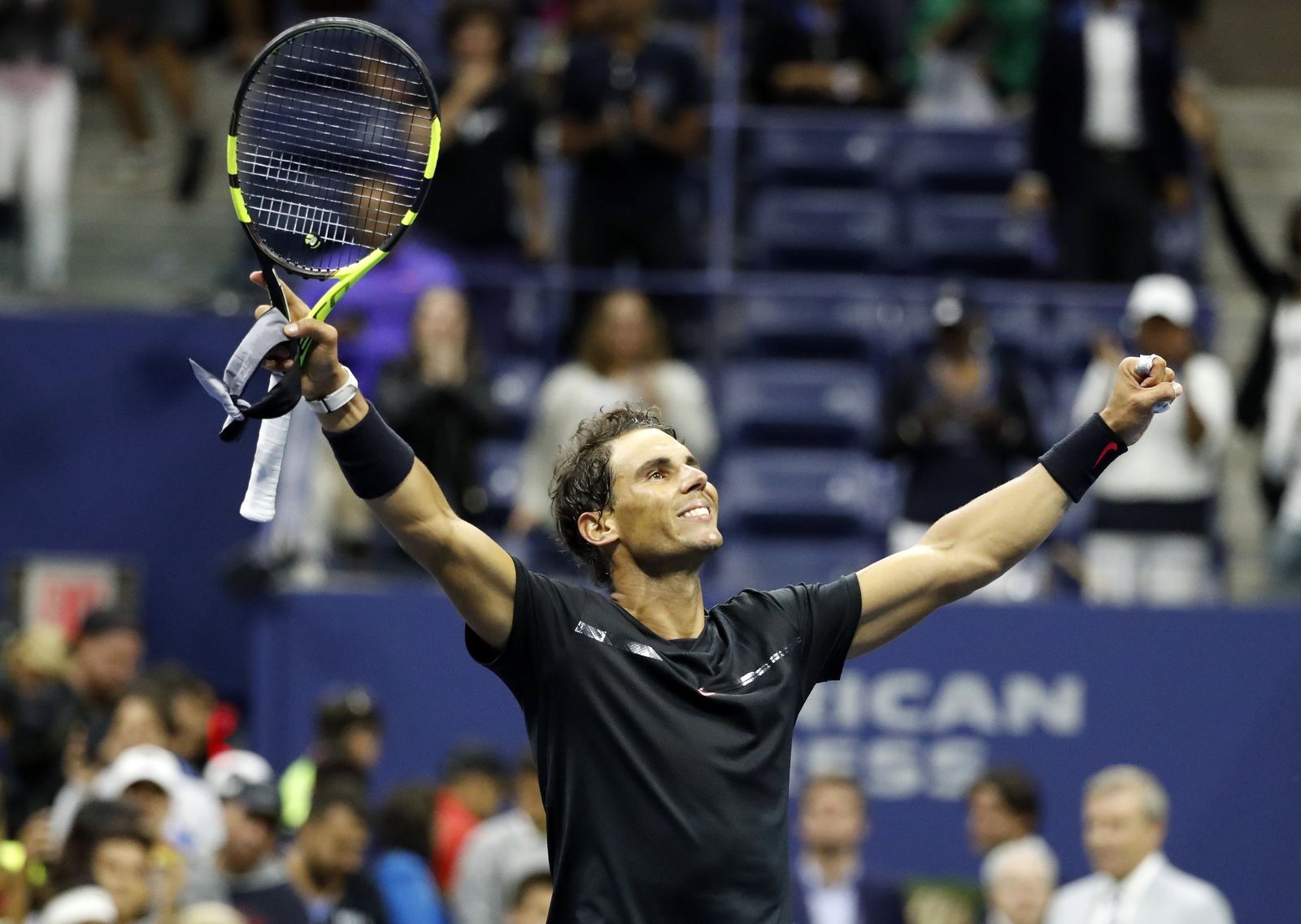 Rafael Nadal celebra su victoria ante Taro Daniel en su partido de segunda ronda del US Open.