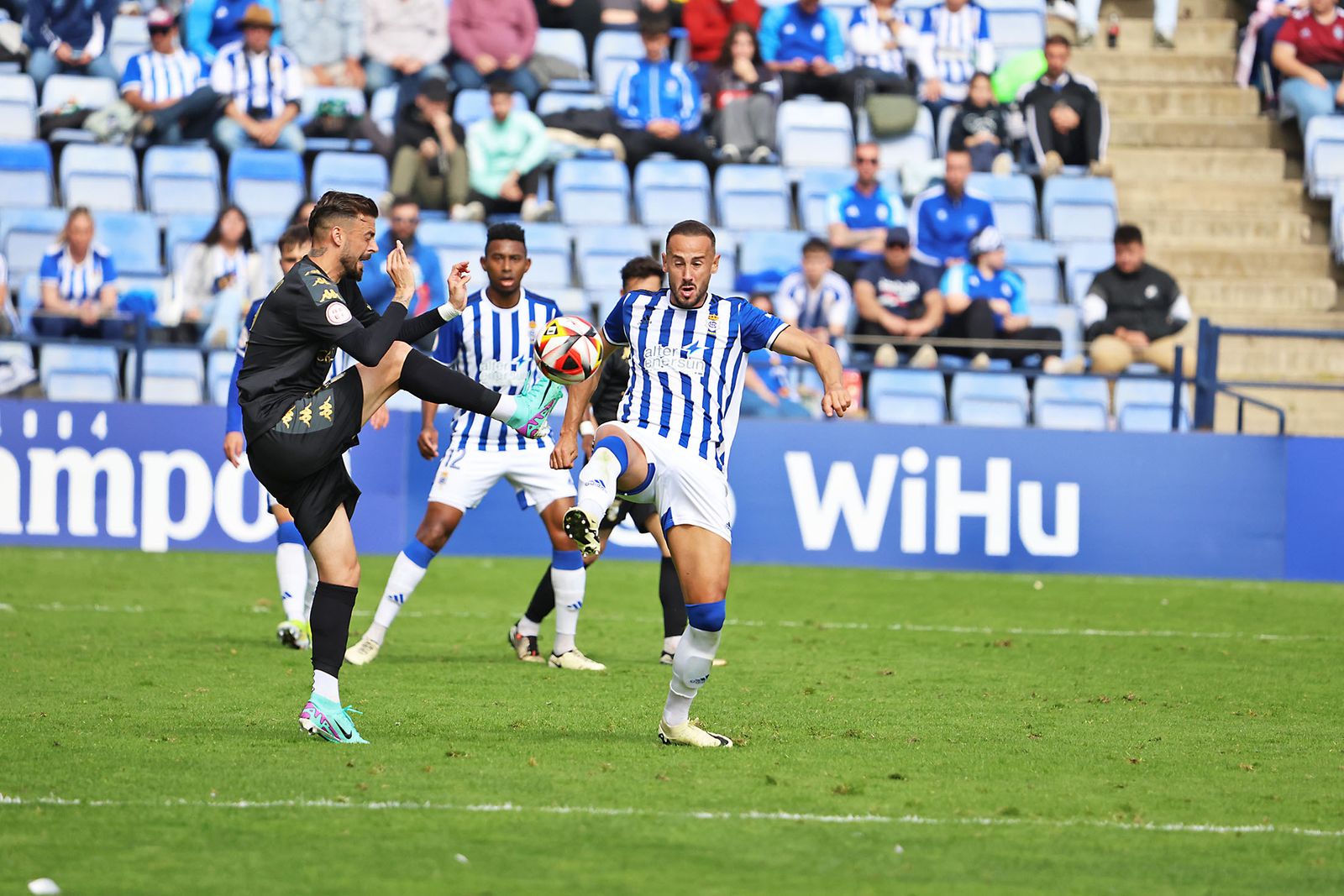 Imágenes del encuentro entre el Recreativo de Huelva y la AD Ceuta FC
