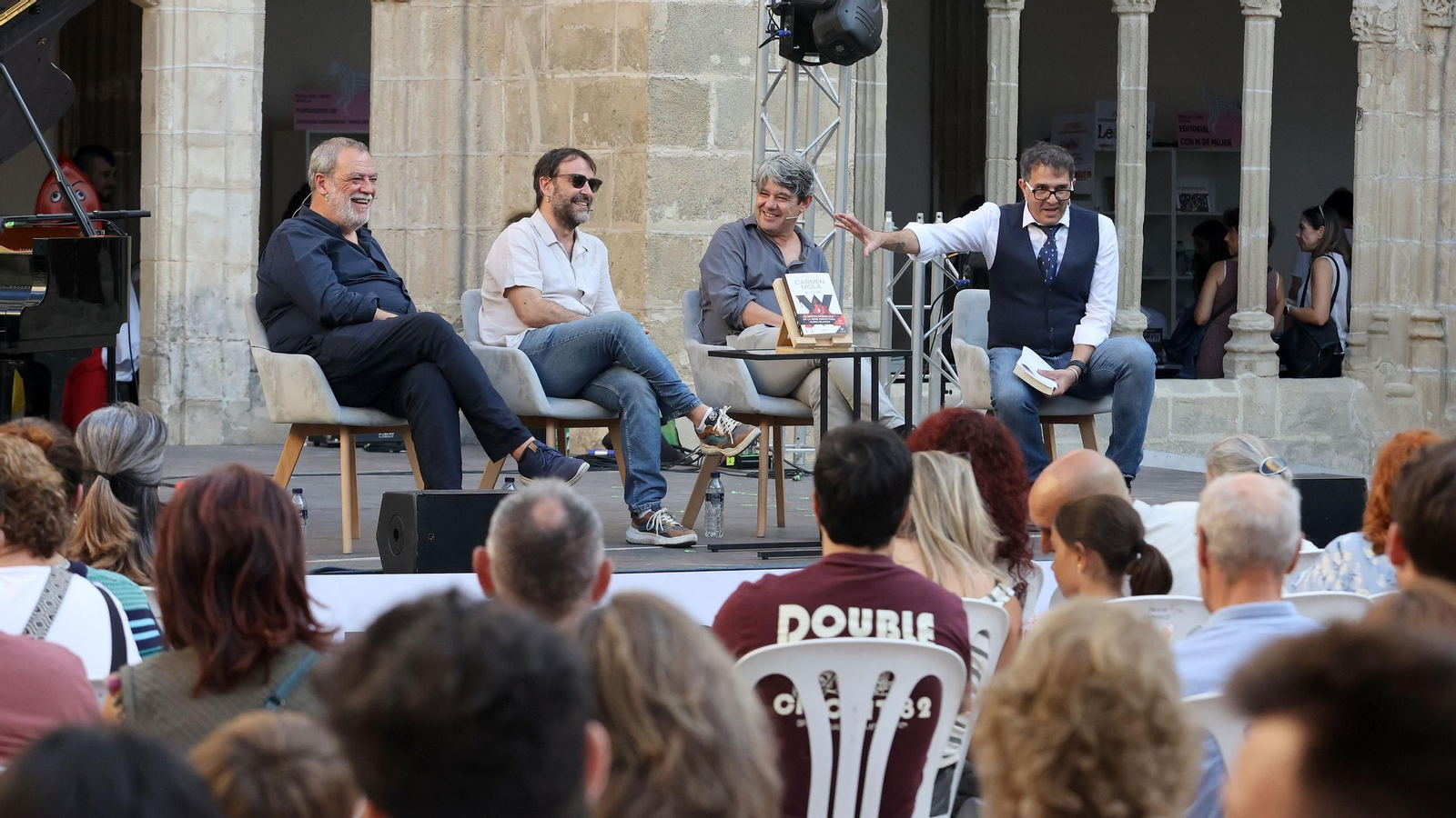 Imágenes de los actos del sábado en la Feria del Libro de Jerez