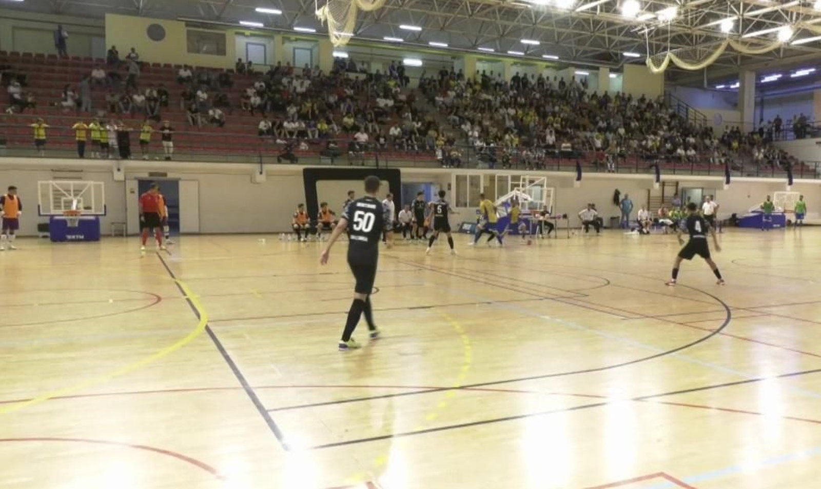 Imagen de un partido del Virgili esta campaña en el Ciudad de Cádiz.
