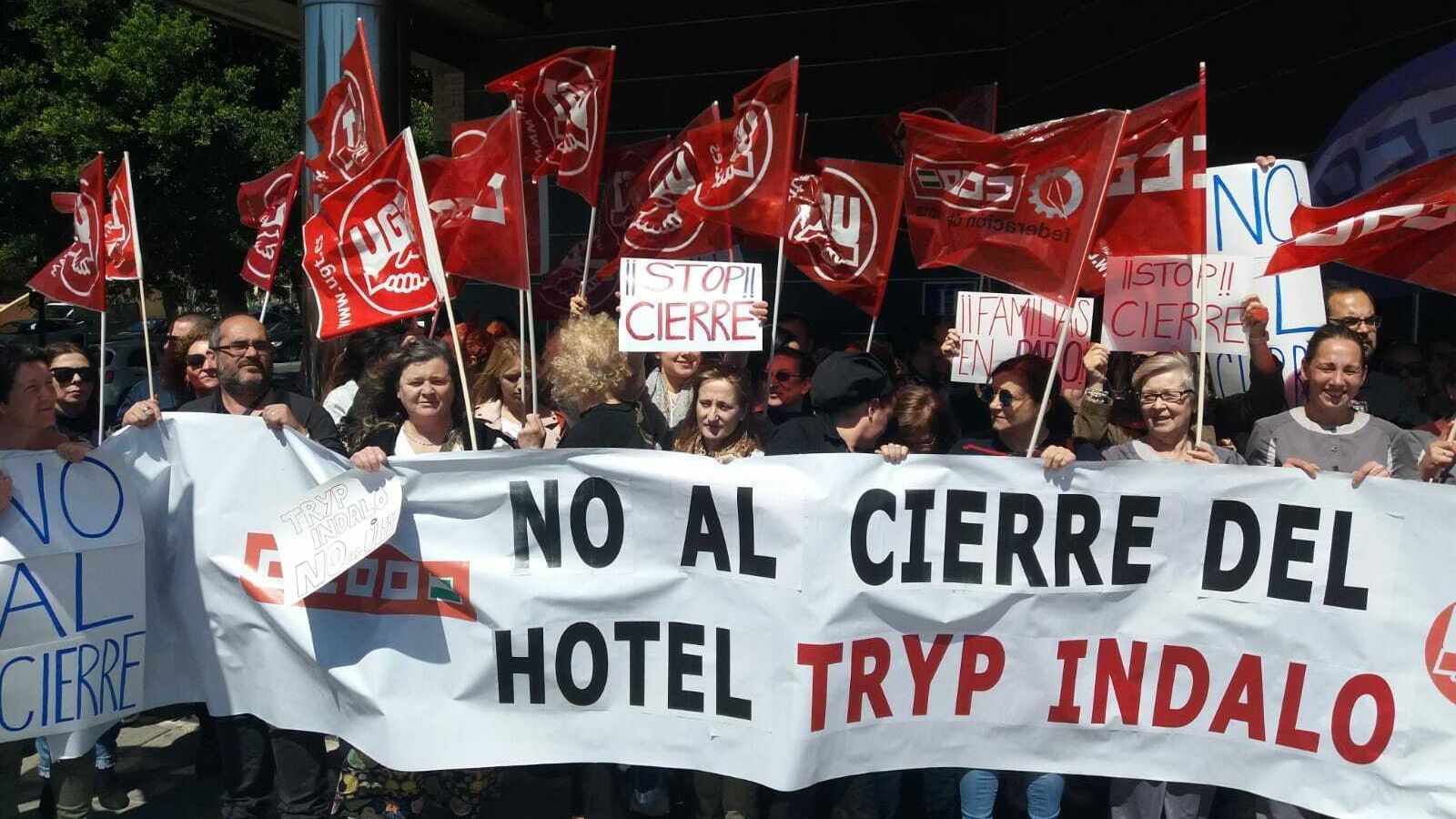 Manifestación de los trabajadores del Hotel Tryp Indalo de la capital.