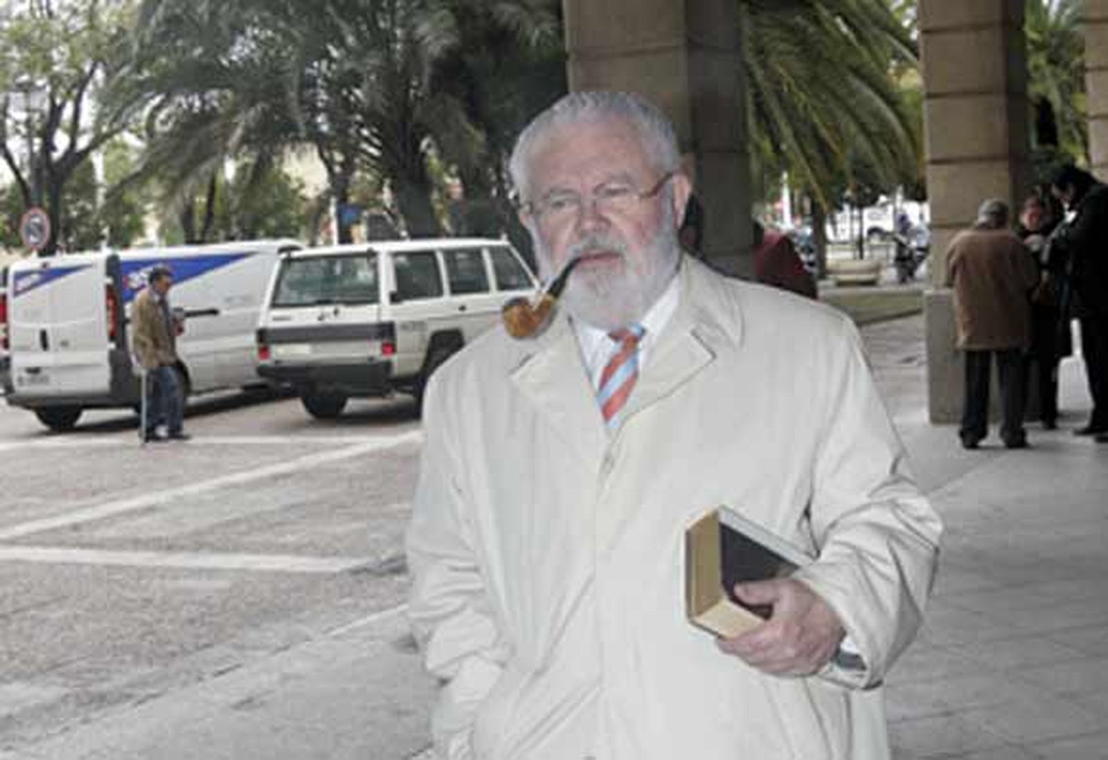 Un empresario ratifica que le hicieron ofrecimientos "ilegales" para salir de Mercasevilla