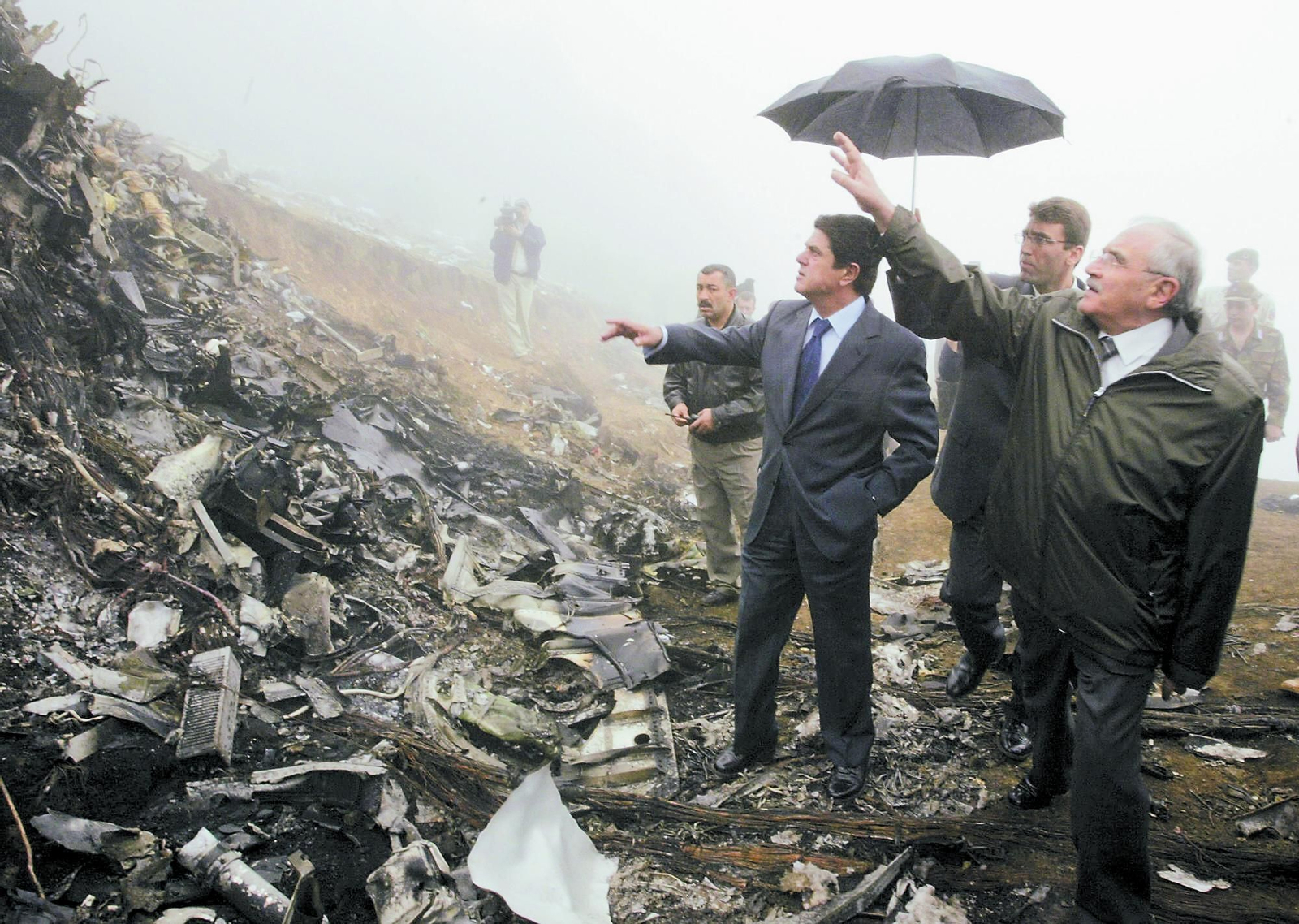 Federico Trillo, en su visita al escenario del accidente del Yak-42.