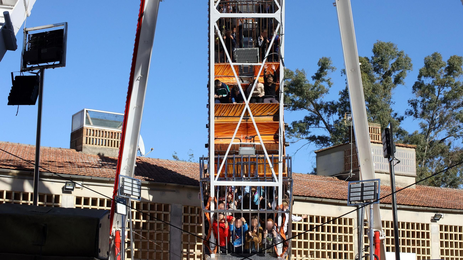 Imágenes del primer día de Juvelandia en Jerez