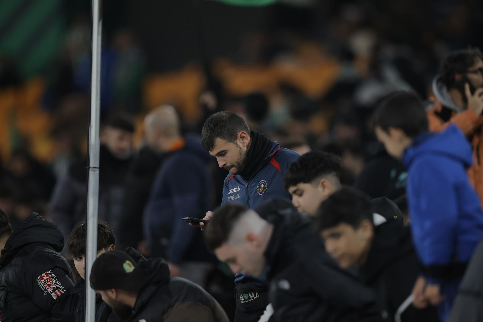 Búscate en las fotos del Betis - Utrecht