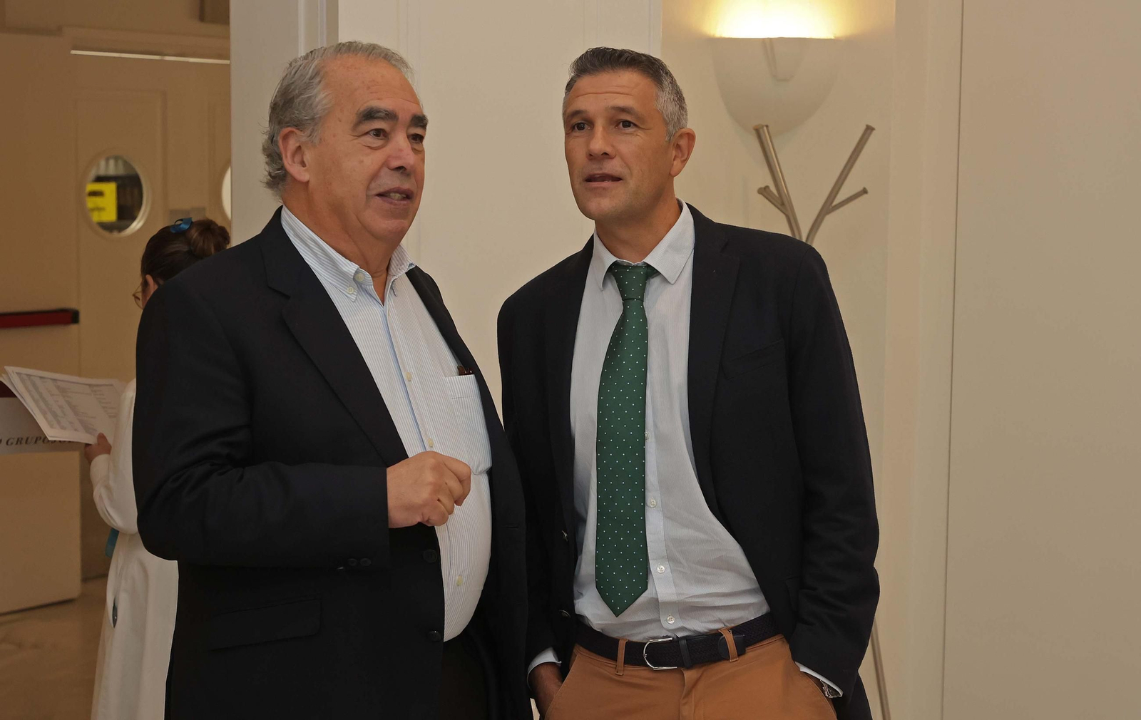 Fotos del Desayuno coloquio Nuevos retos del almacenamiento en la era de la bioenergía en Los Barrios y el Campo de Gibraltar de Europa Sur y Olivia Energy Group