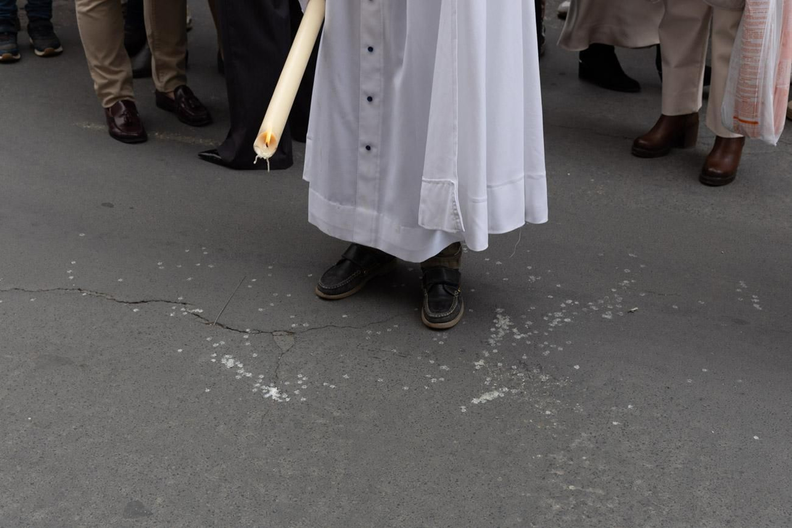 Los jiennenses se echan a la calle para presenciar la primera de las procesiones de la jornada: la Borriquilla (I)