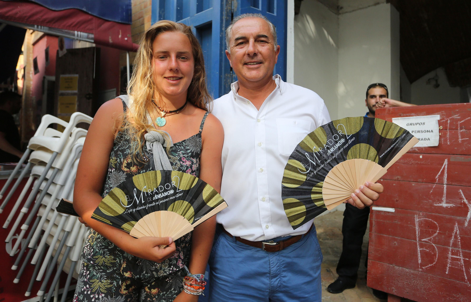 Ambiente en la Plaza de Toros de la Merced