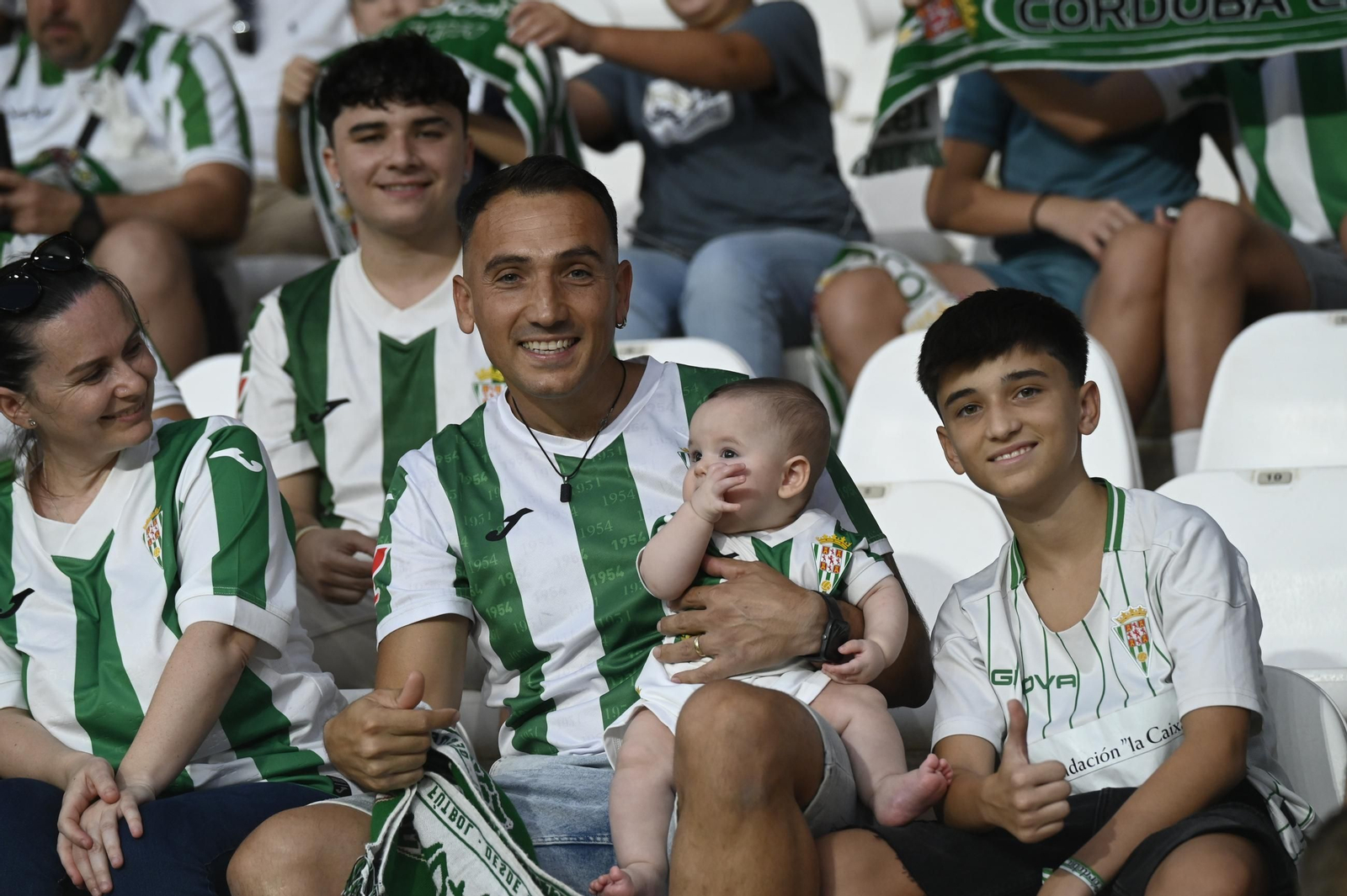 Las mejores fotos del ambiente en El Arcángel para el Córdoba CF - Las Palmas