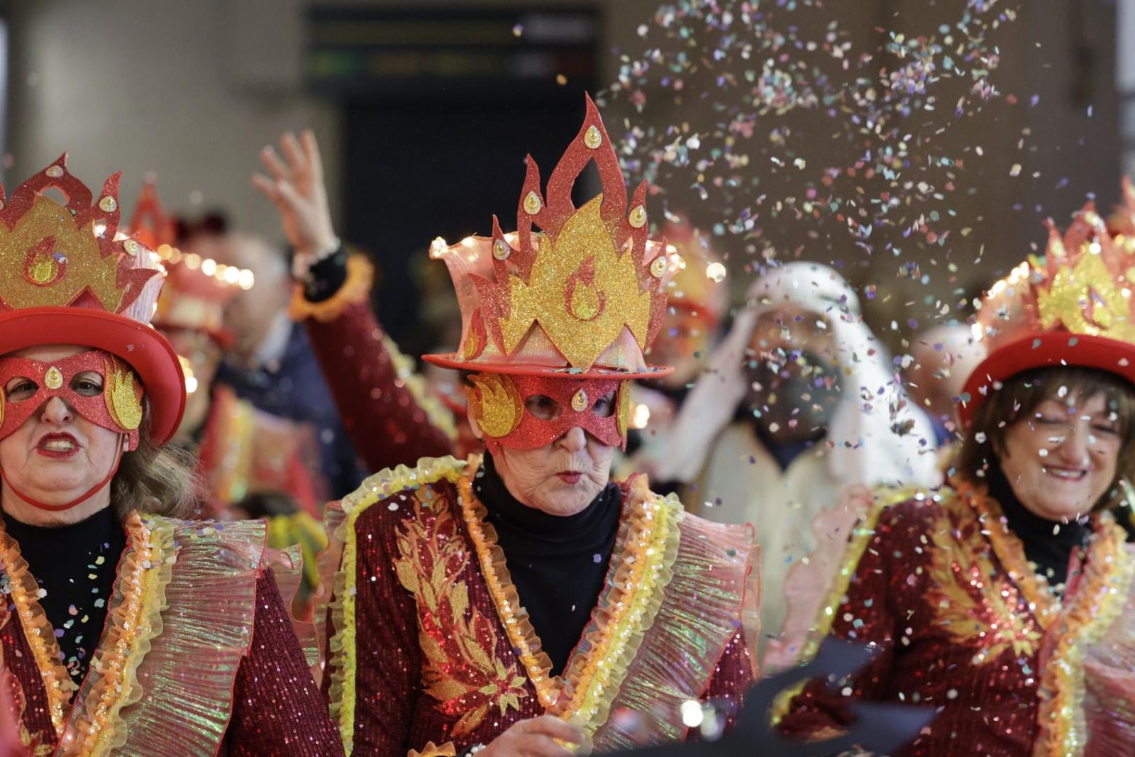 Cortejo, acto y quema del Dios Momo del Carnaval de Cádiz 2026