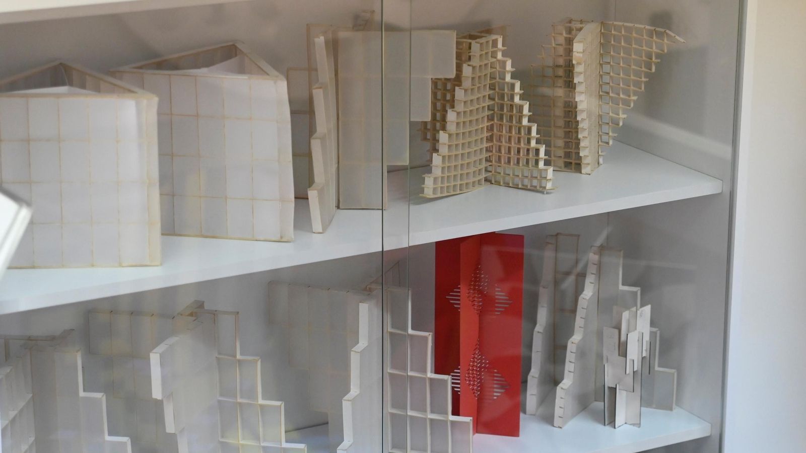 El legado de Juan Serrano, en imágenes