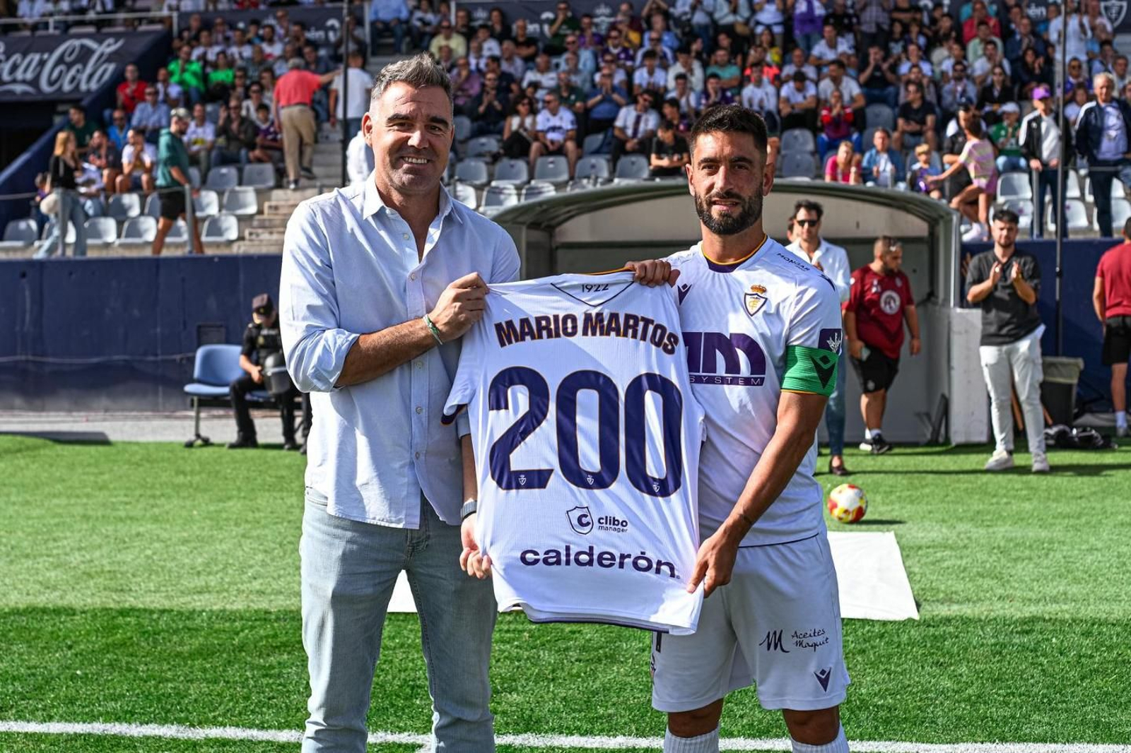 La afición lagarta en el empate entre el Real Jaén y UD Melilla, en imágenes