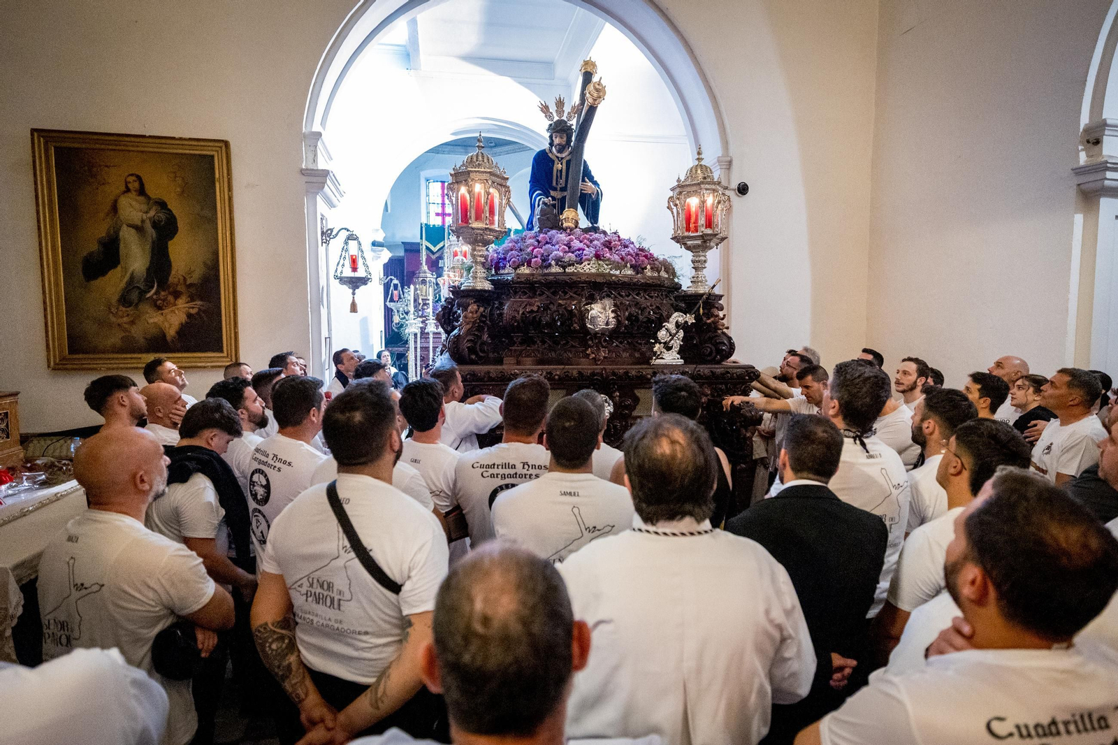 Imágenes de la hermandad del Caído, que decide no salir, en la Semana Santa de Cádiz 2025